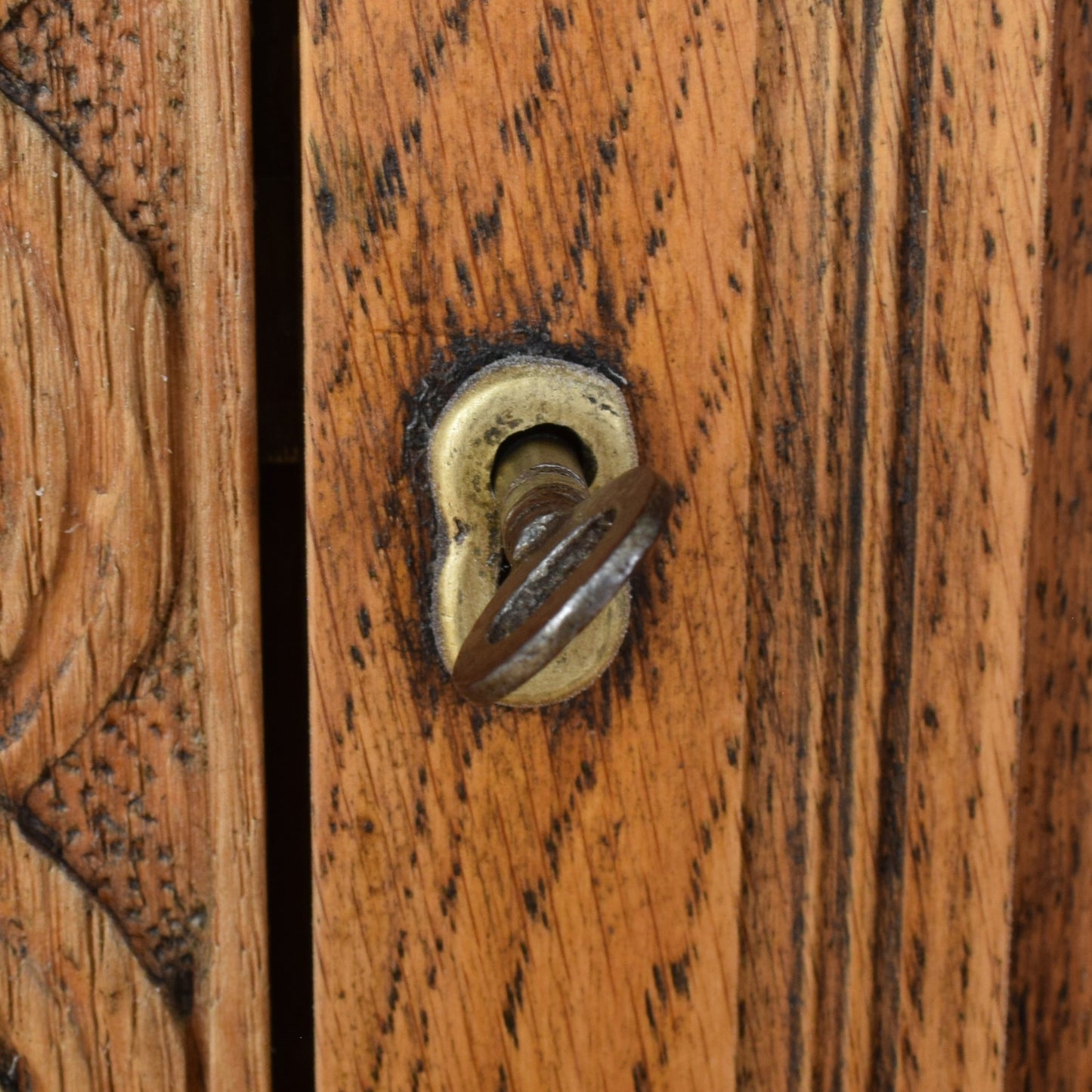 Oak Court Cabinet