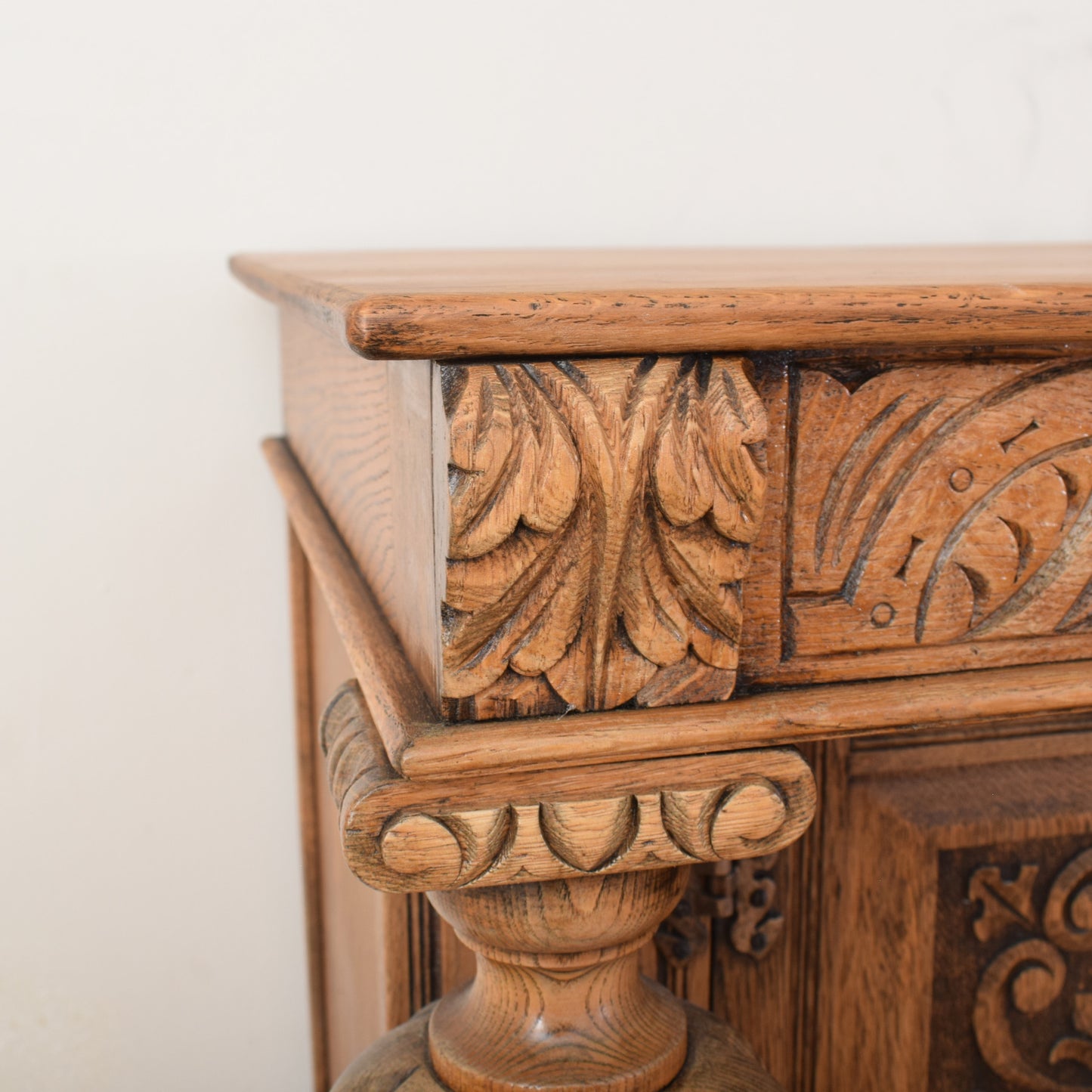 Oak Court Cabinet