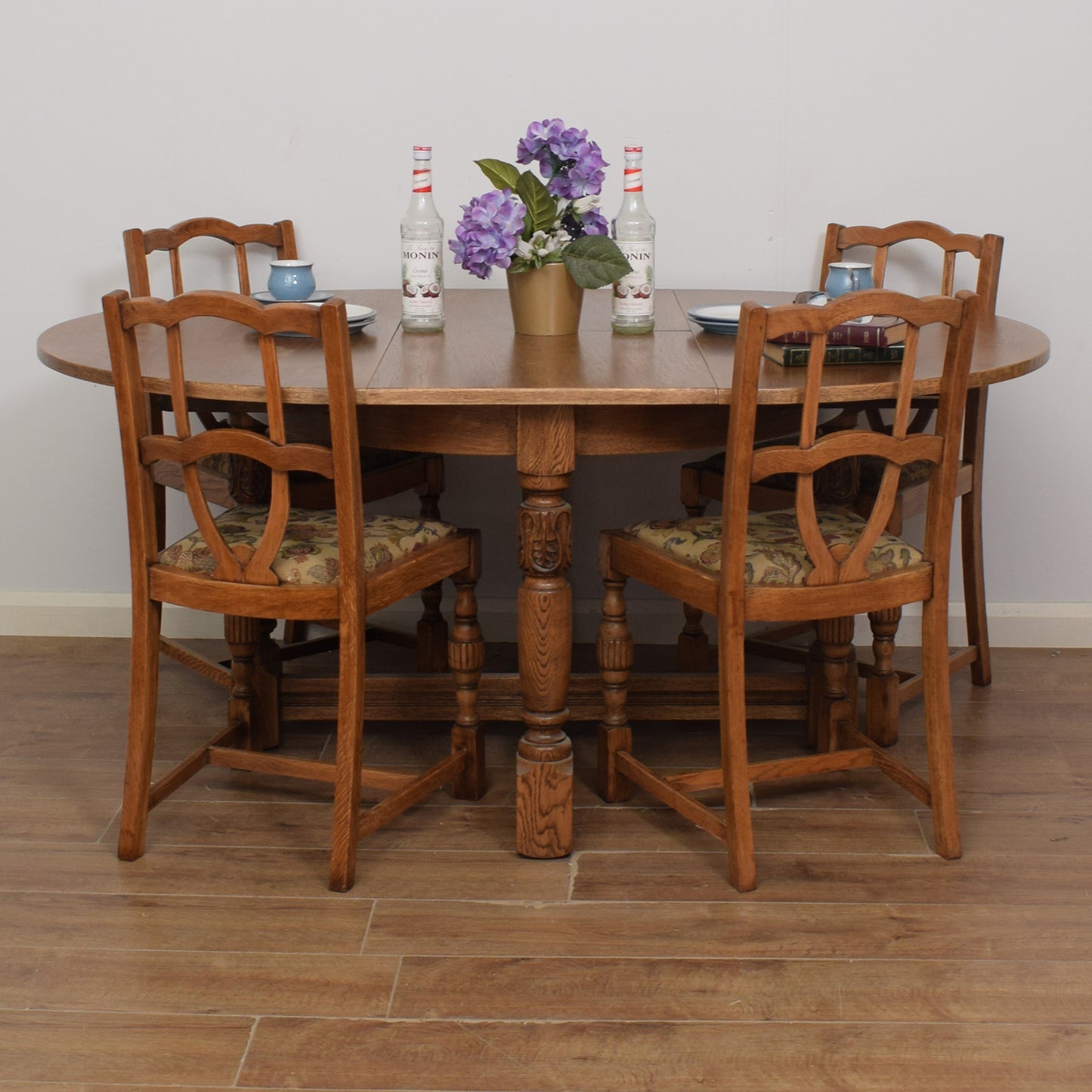 Extending Table & Four Chairs