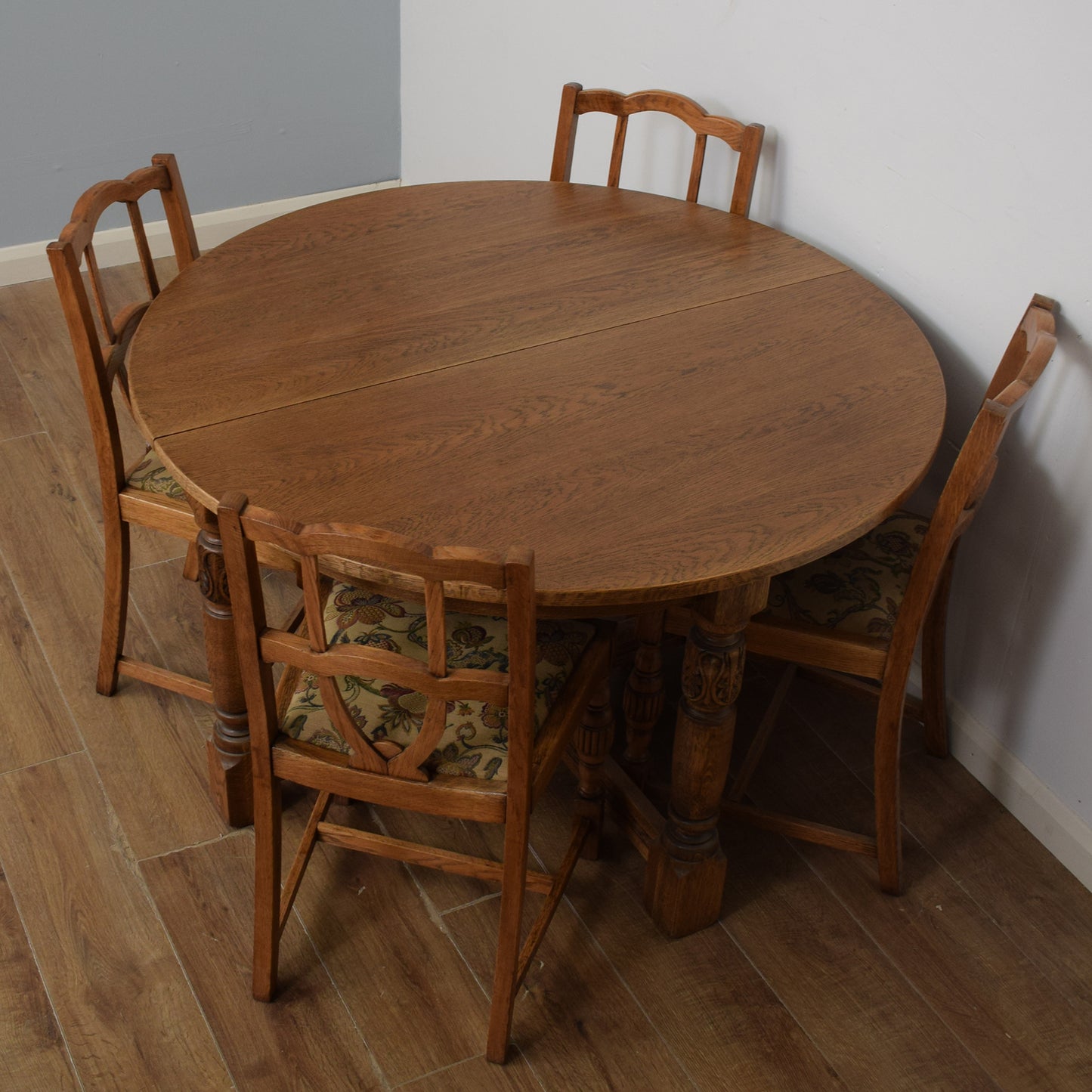 Extending Table & Four Chairs