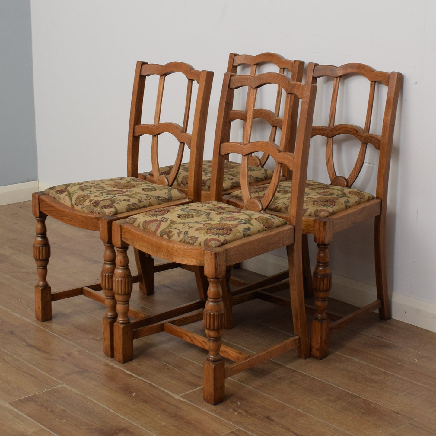 Extending Table & Four Chairs