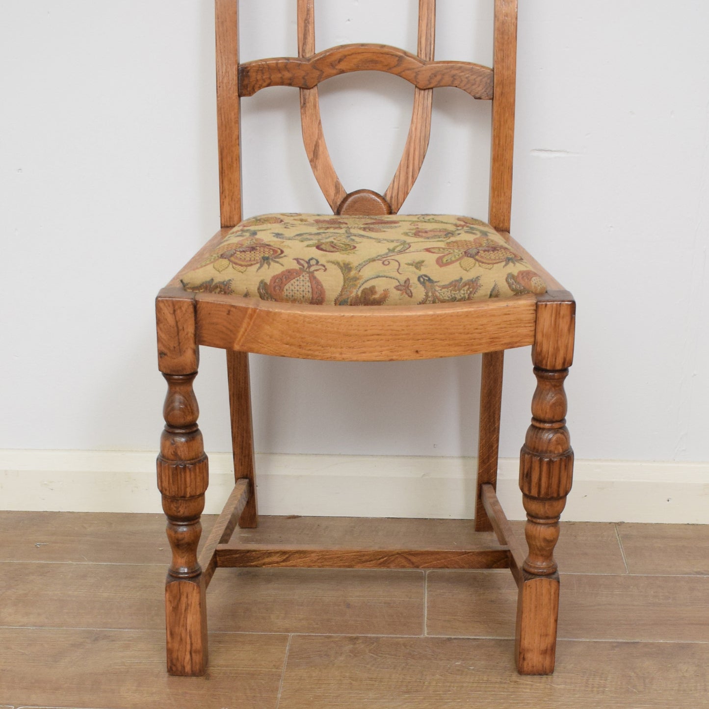 Extending Table & Four Chairs