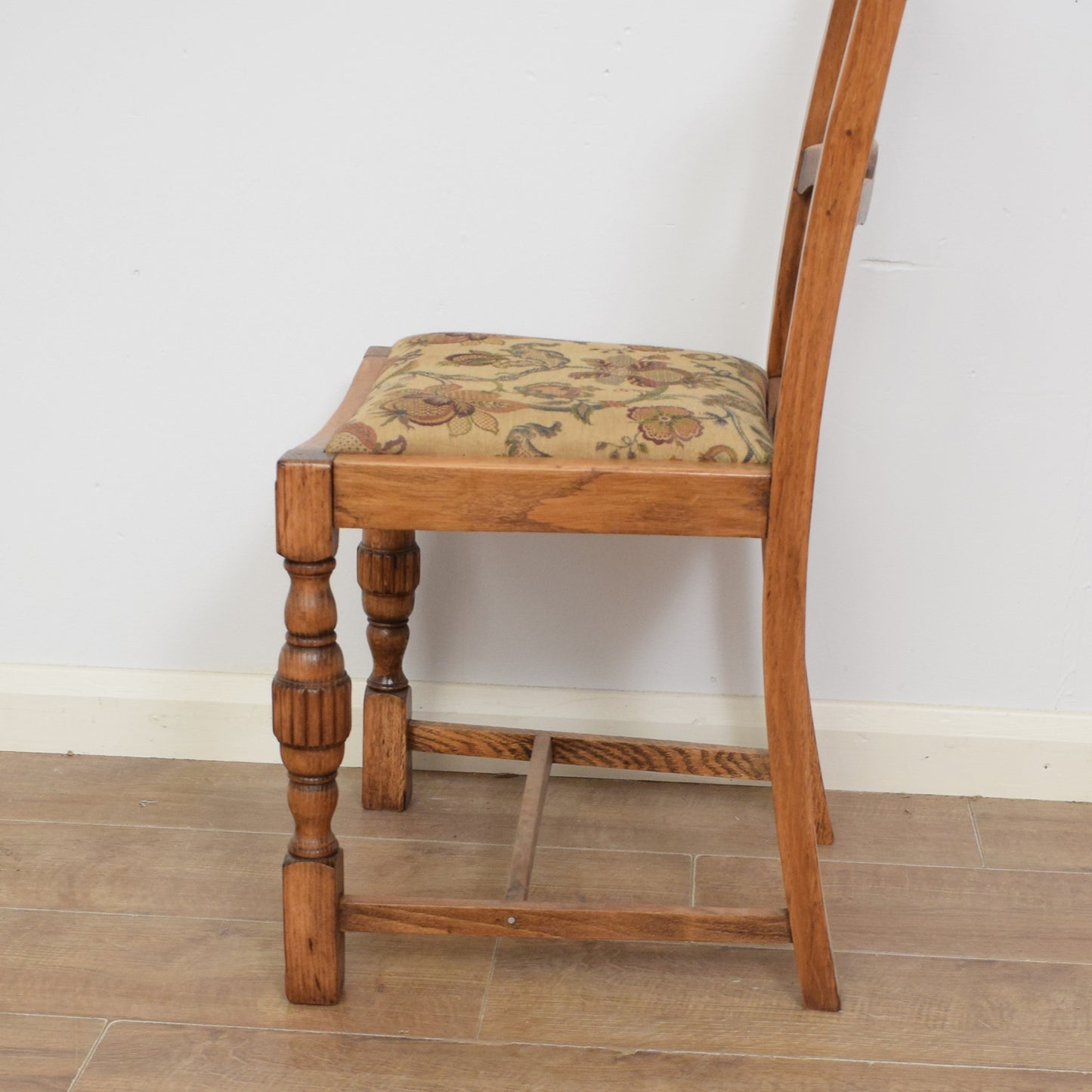 Extending Table & Four Chairs