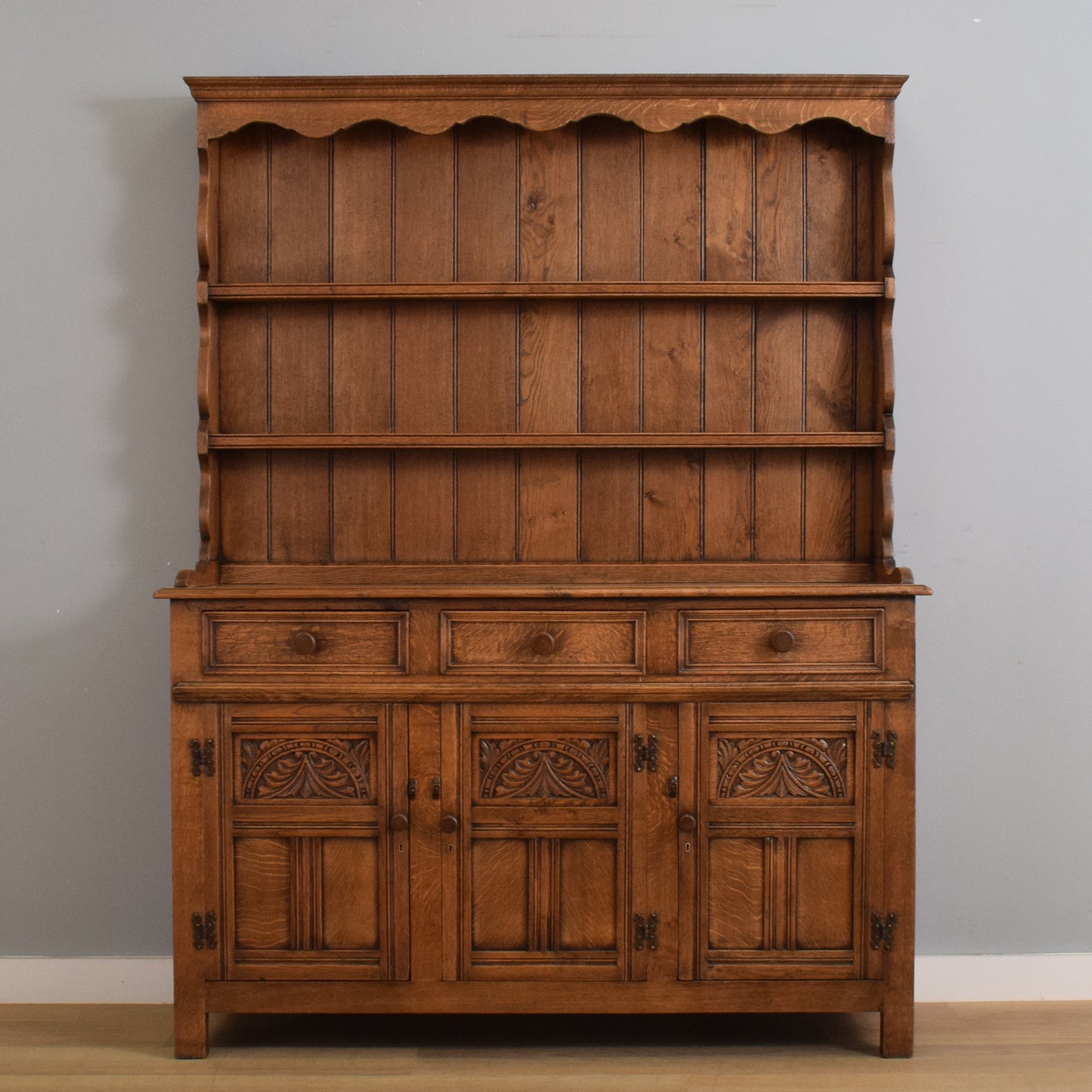 Solid 'Rustic Oak' Dresser