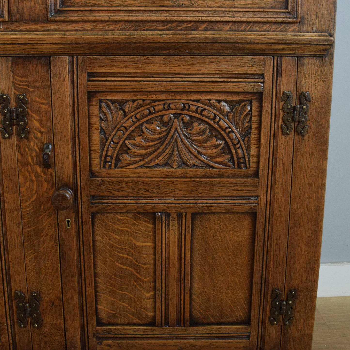 Solid 'Rustic Oak' Dresser