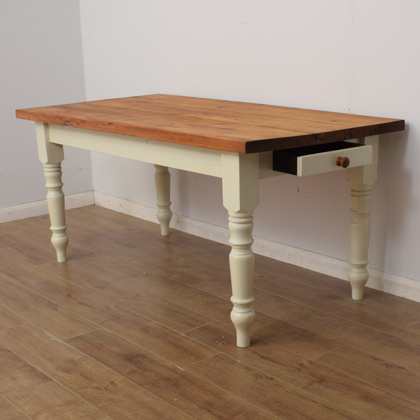 Farmhouse Style Table And Six Chairs