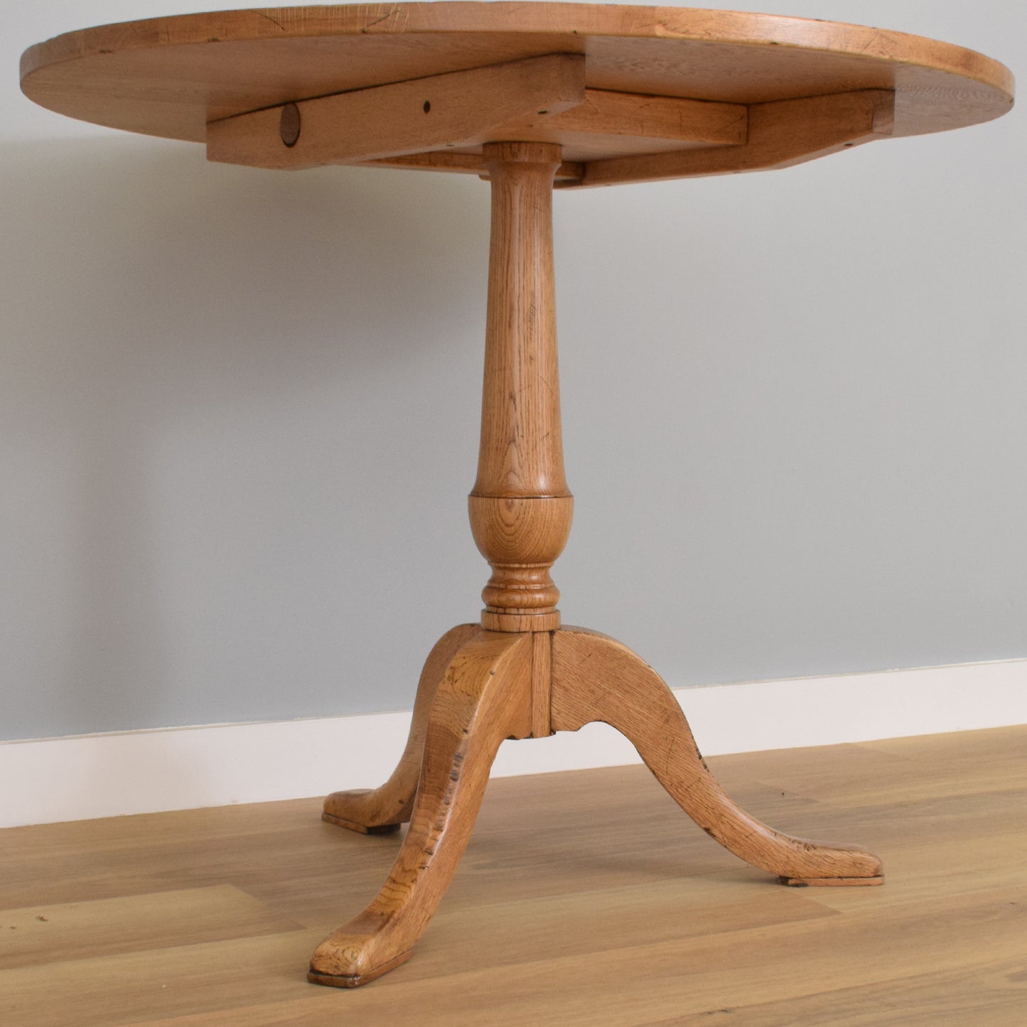 Rustic Oak Tilt-Top Table