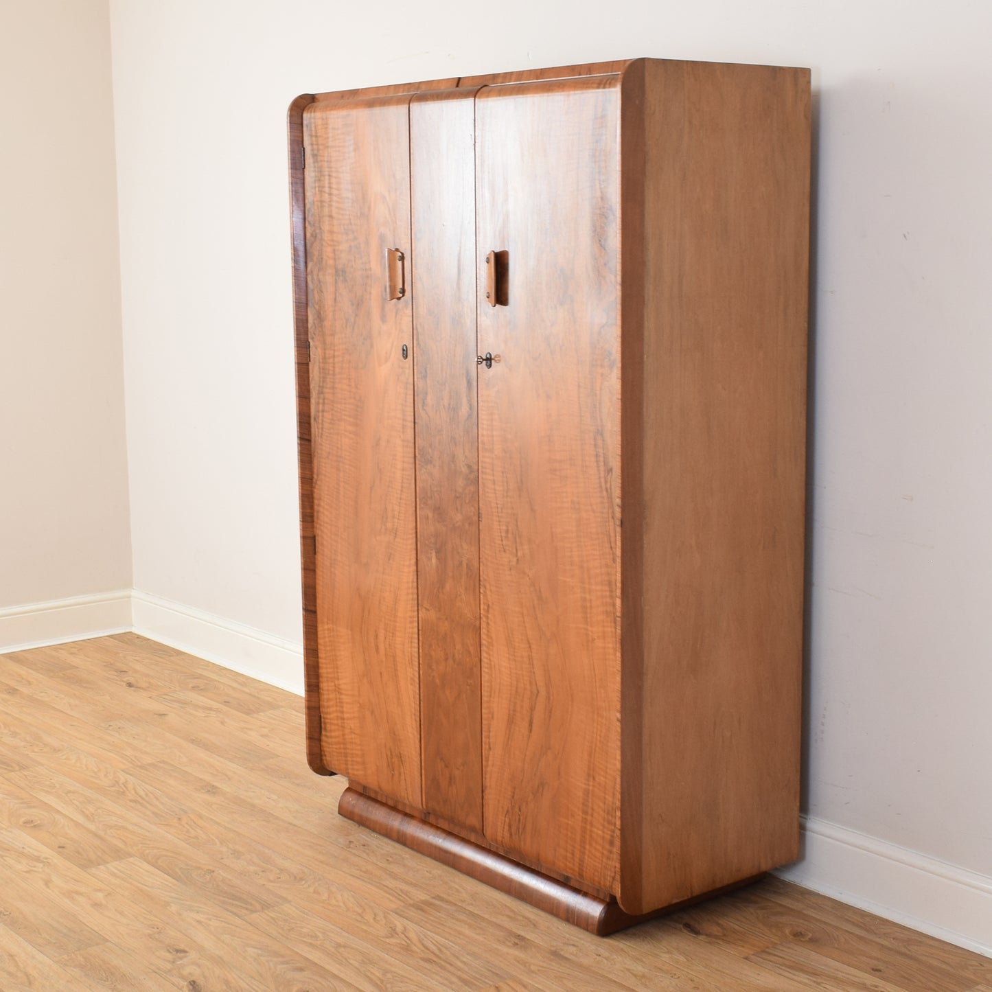 Large Walnut Veneer Wardrobe