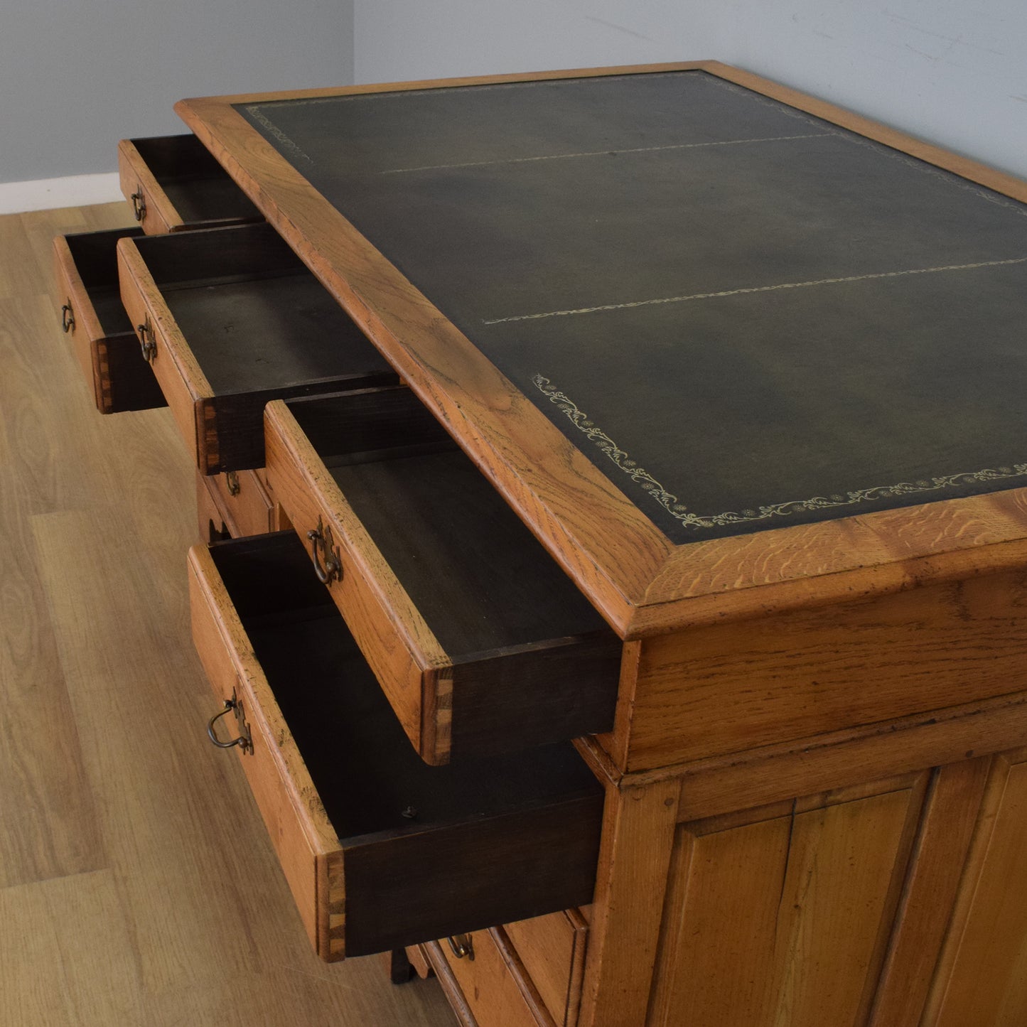 Large Oak Partners Desk