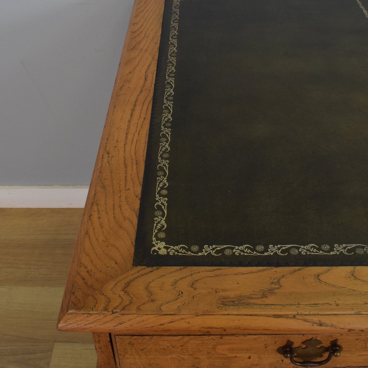 Large Oak Partners Desk