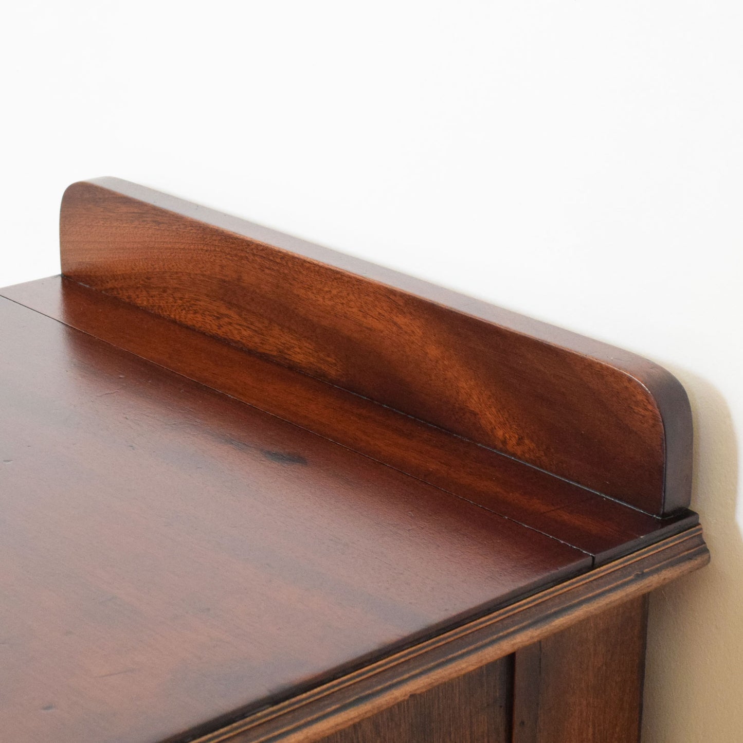 Antique Mahogany Chest of Drawers