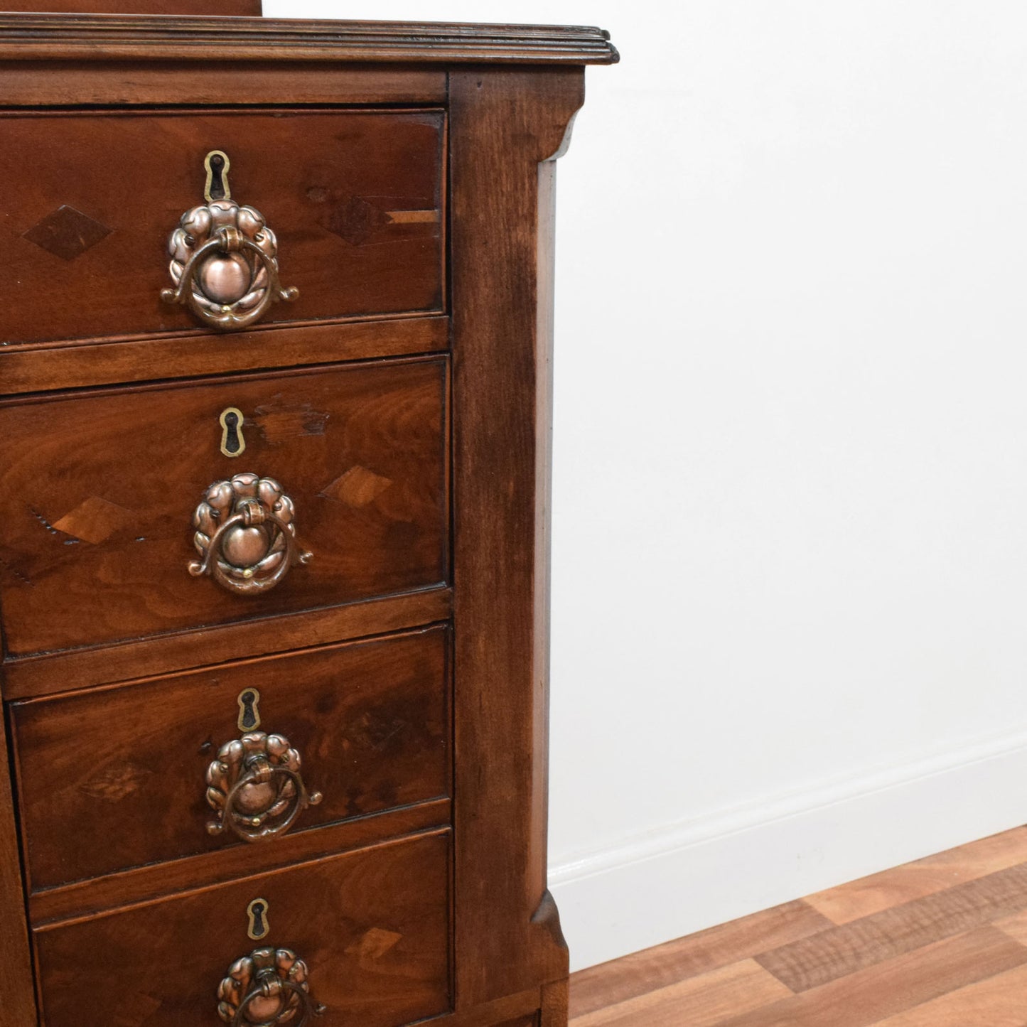 Antique Mahogany Chest of Drawers