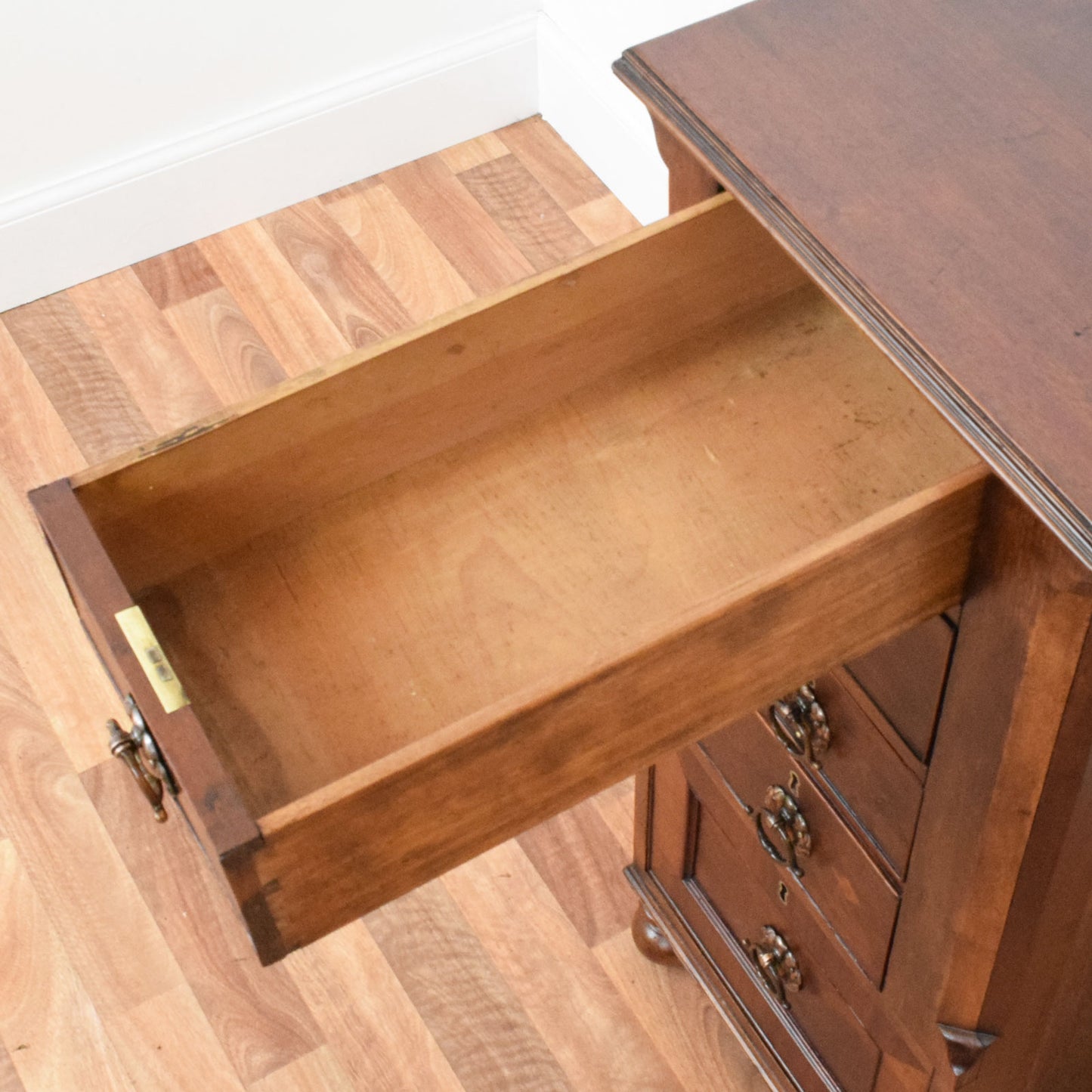 Antique Mahogany Chest of Drawers