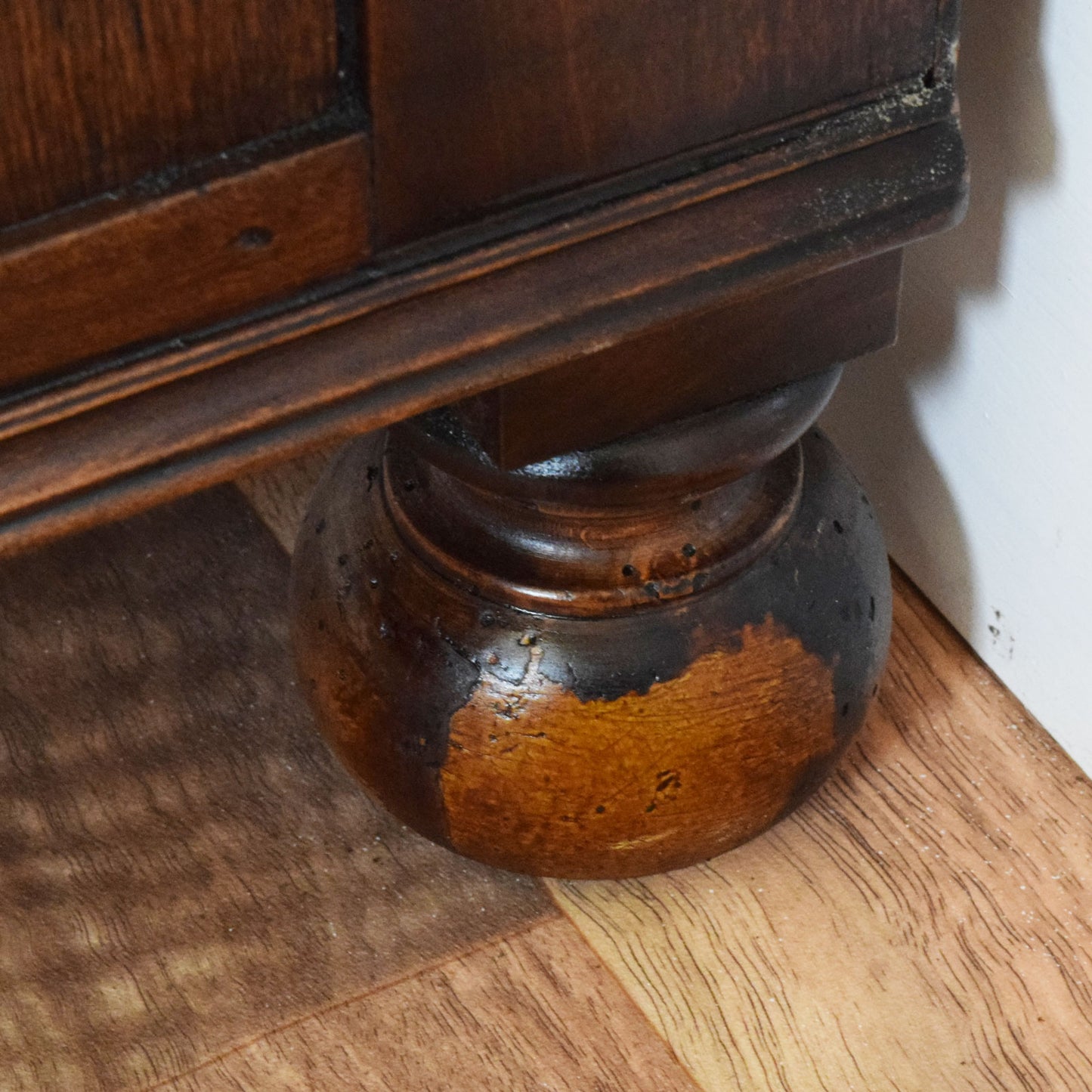 Antique Mahogany Chest of Drawers