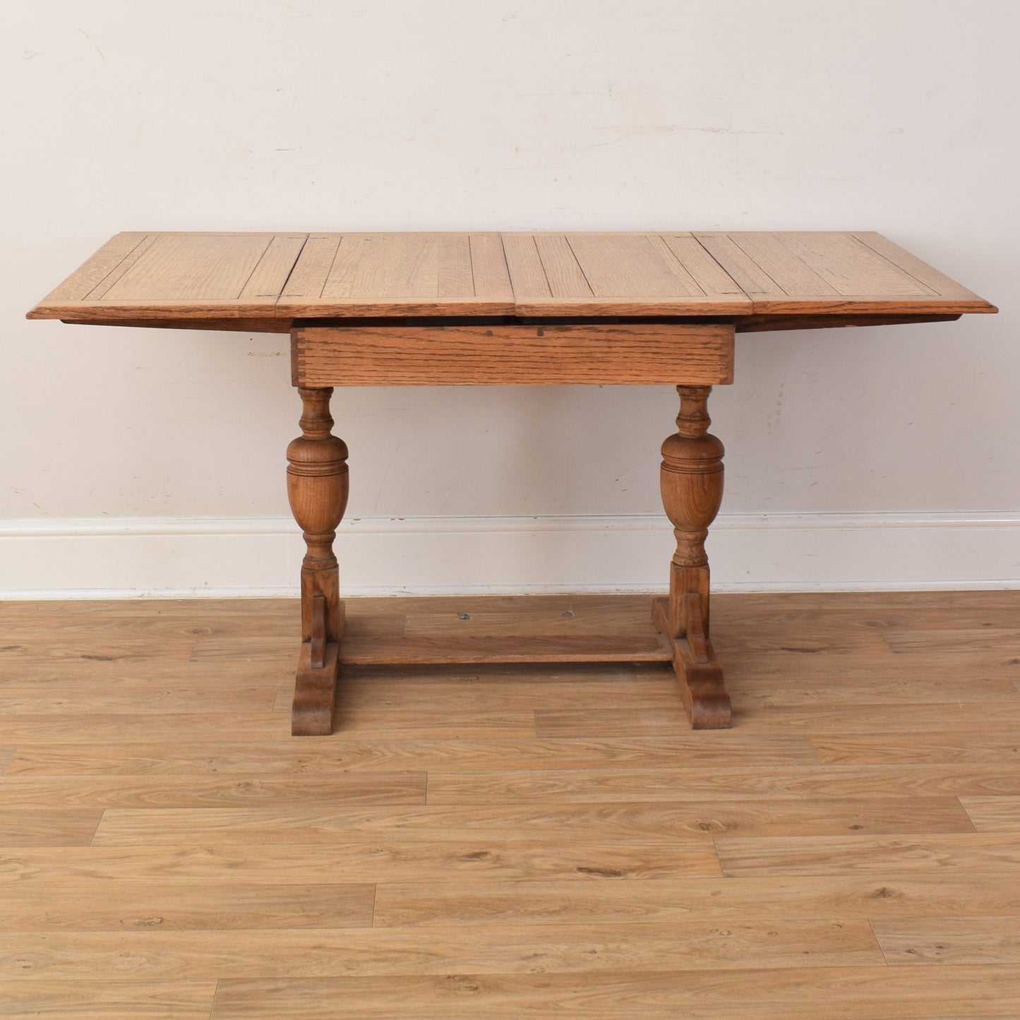 Extendable Table And Four Chairs
