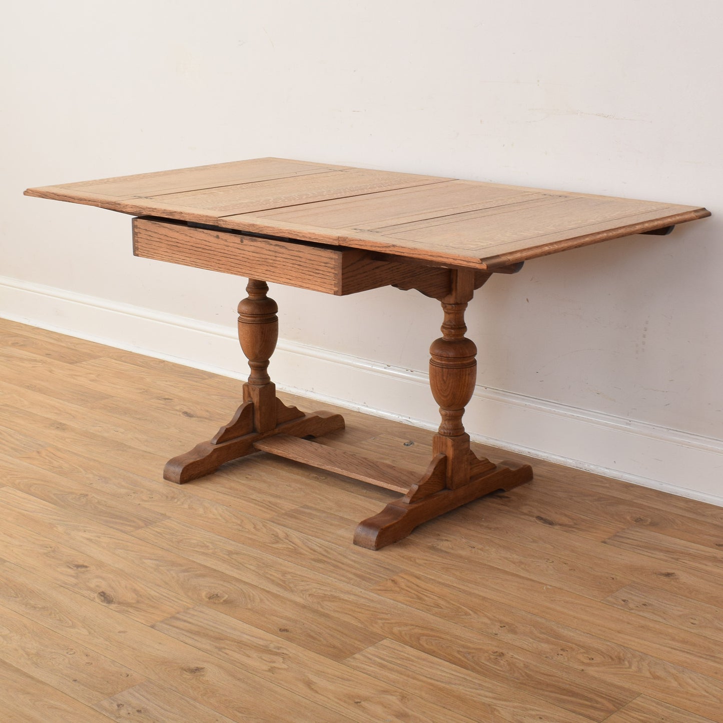 Extendable Table And Four Chairs