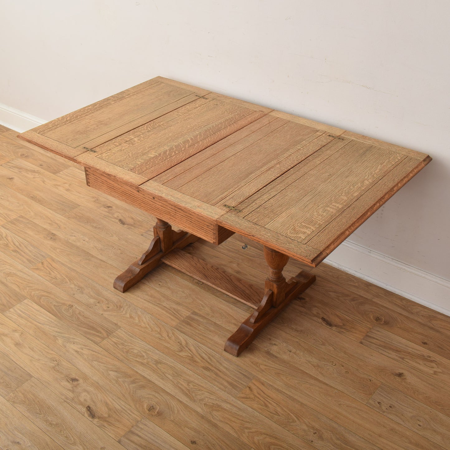 Extendable Table And Four Chairs