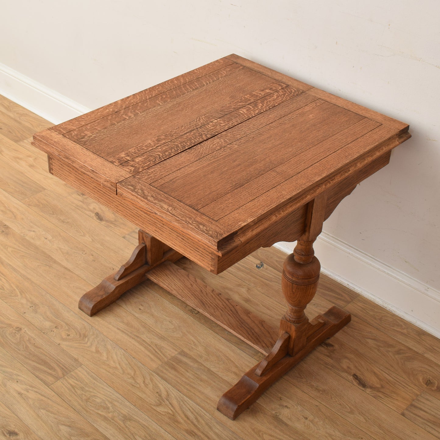 Extendable Table And Four Chairs
