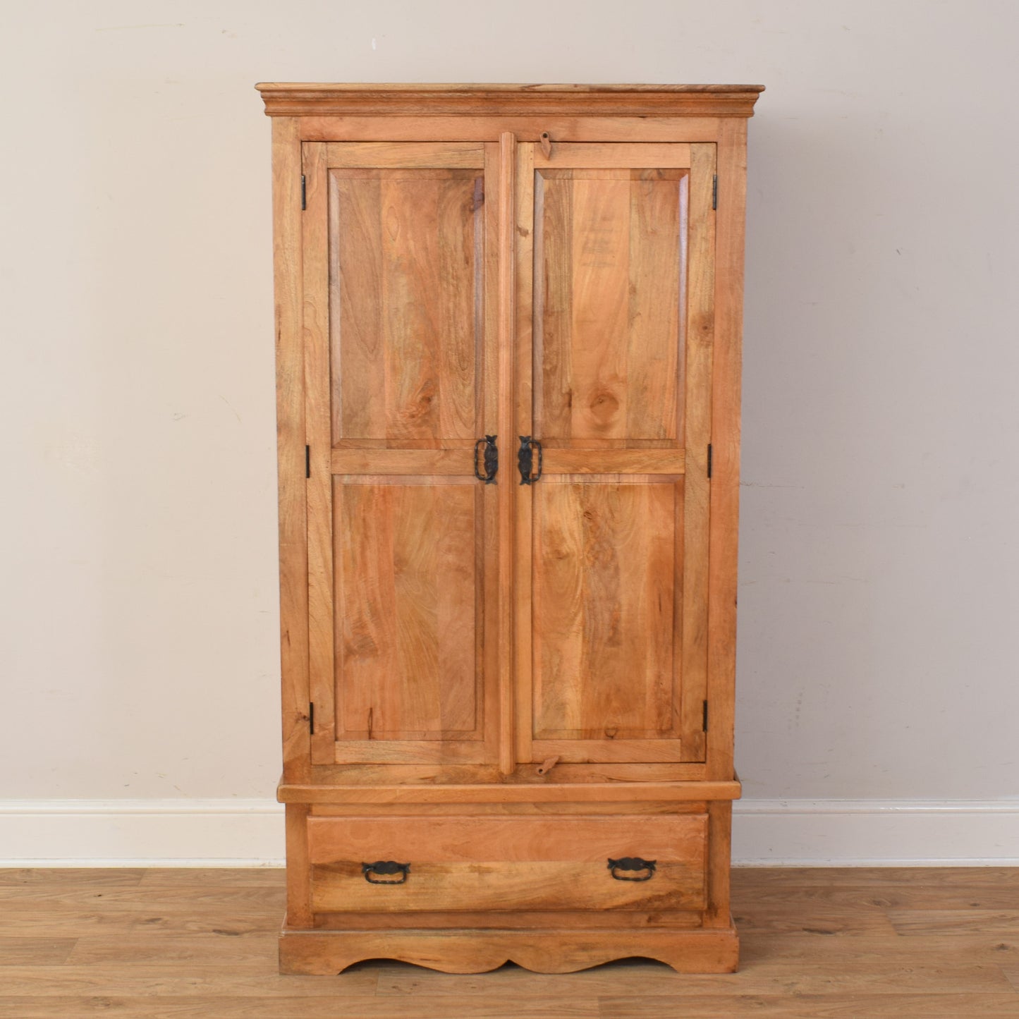 Mango Wardrobe