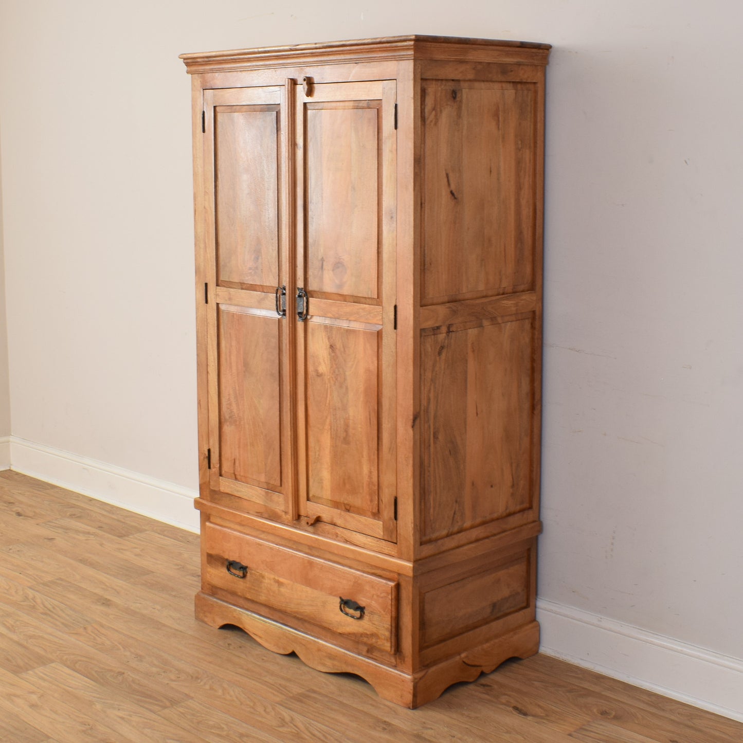 Mango Wardrobe