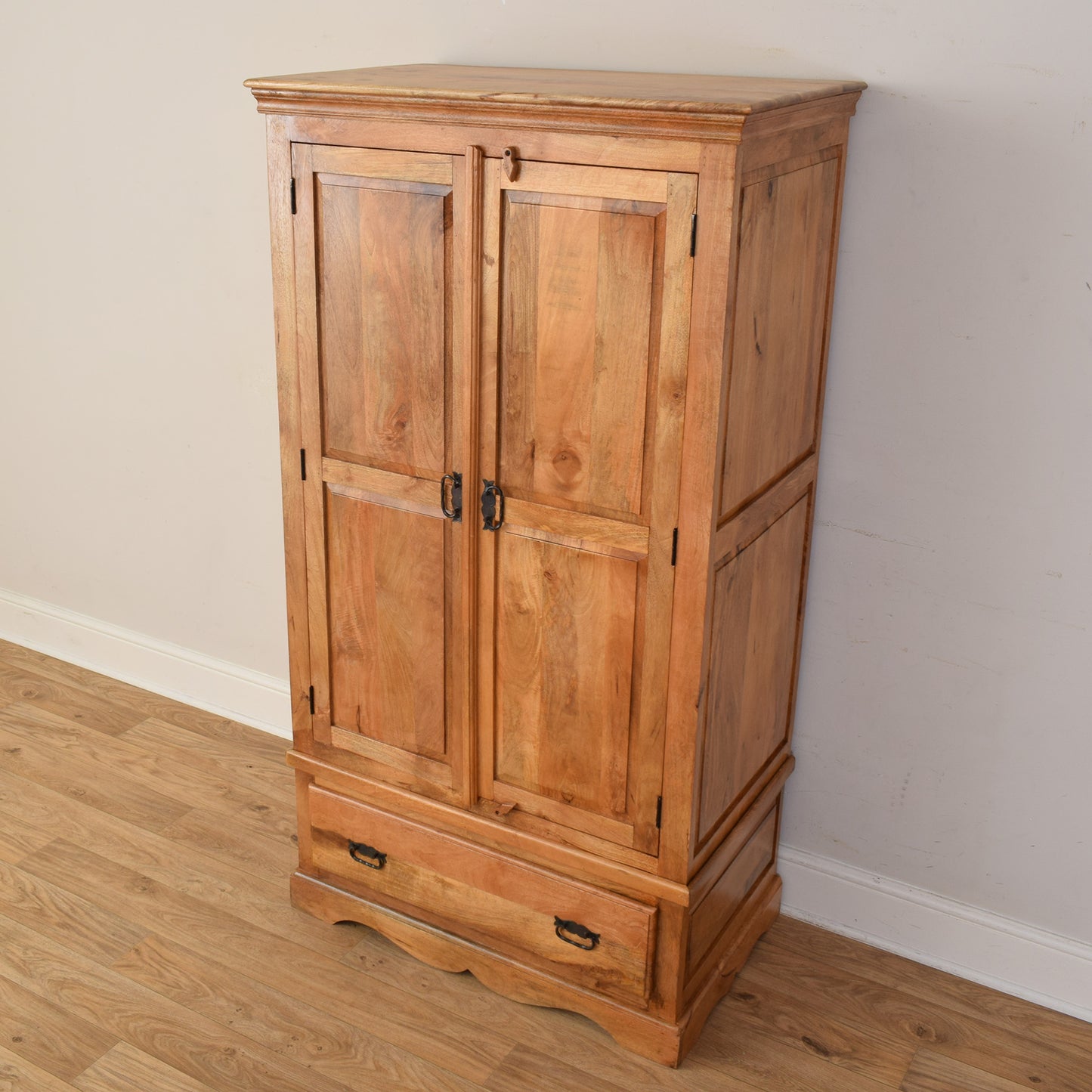 Mango Wardrobe