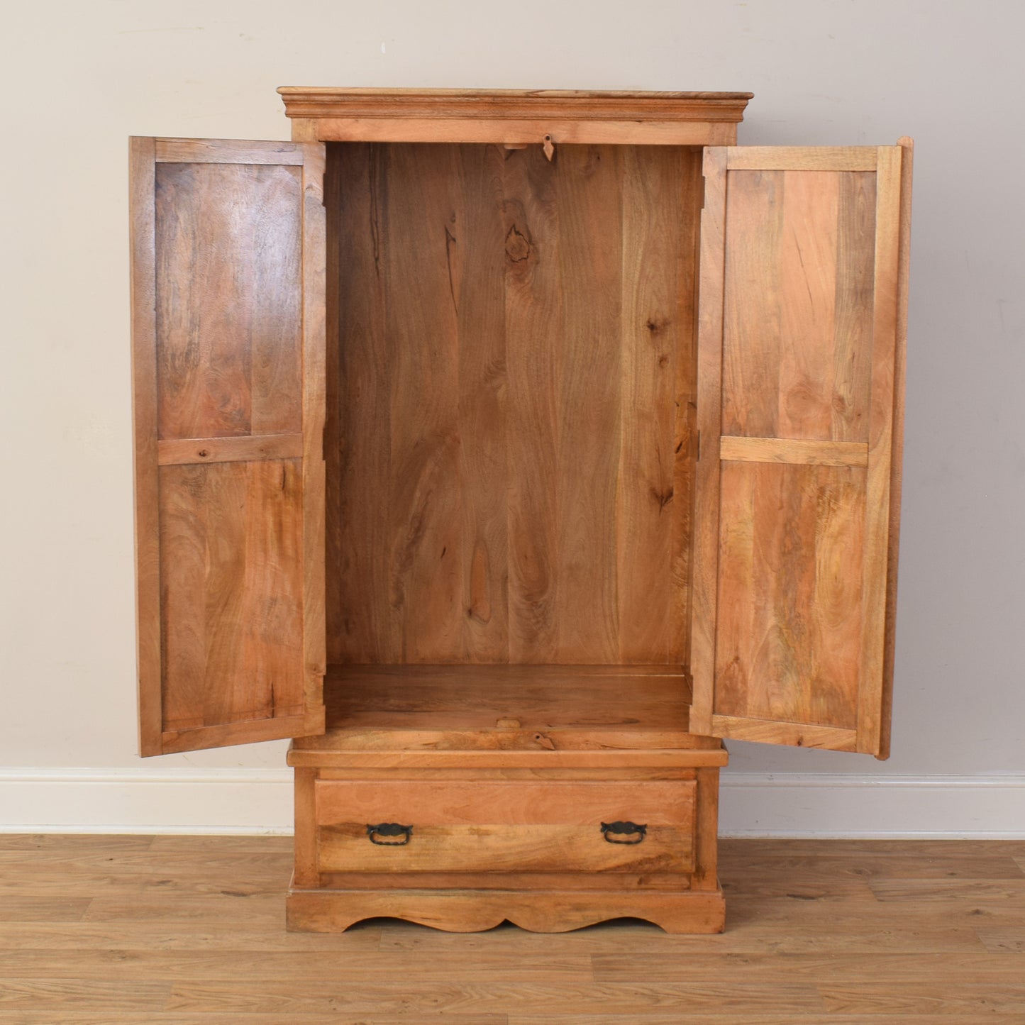 Mango Wardrobe