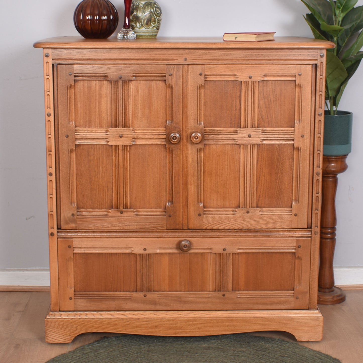 Ercol TV and Video Cabinet