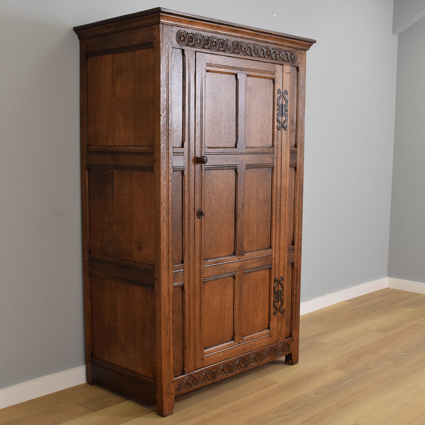 Solid Oak Hallrobe