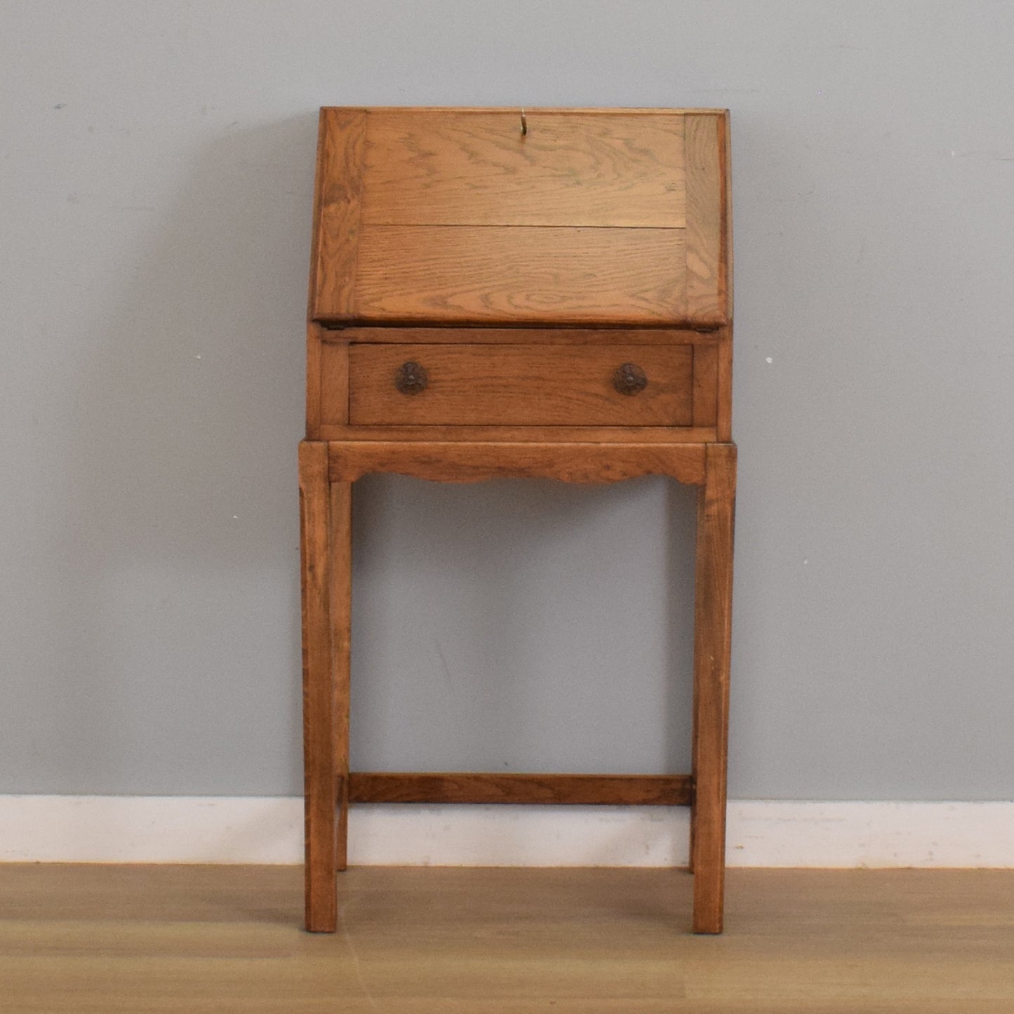 Slim Oak Bureau
