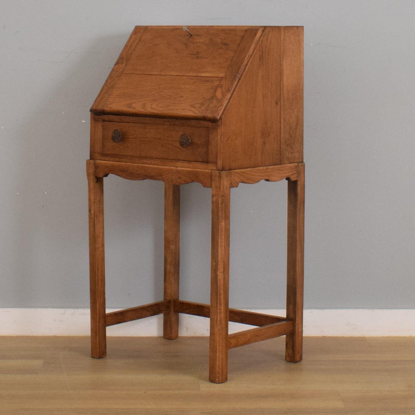 Slim Oak Bureau
