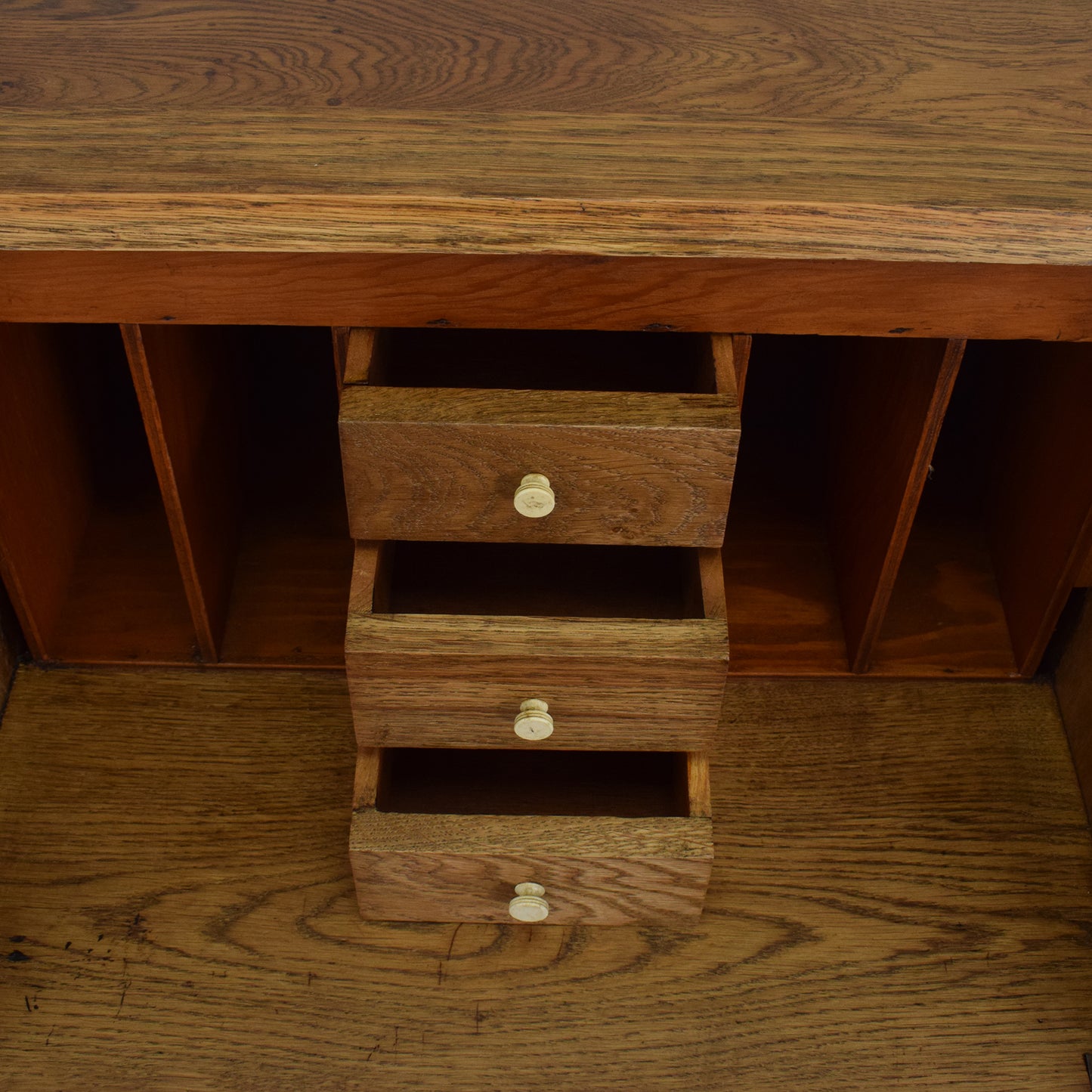 Slim Oak Bureau