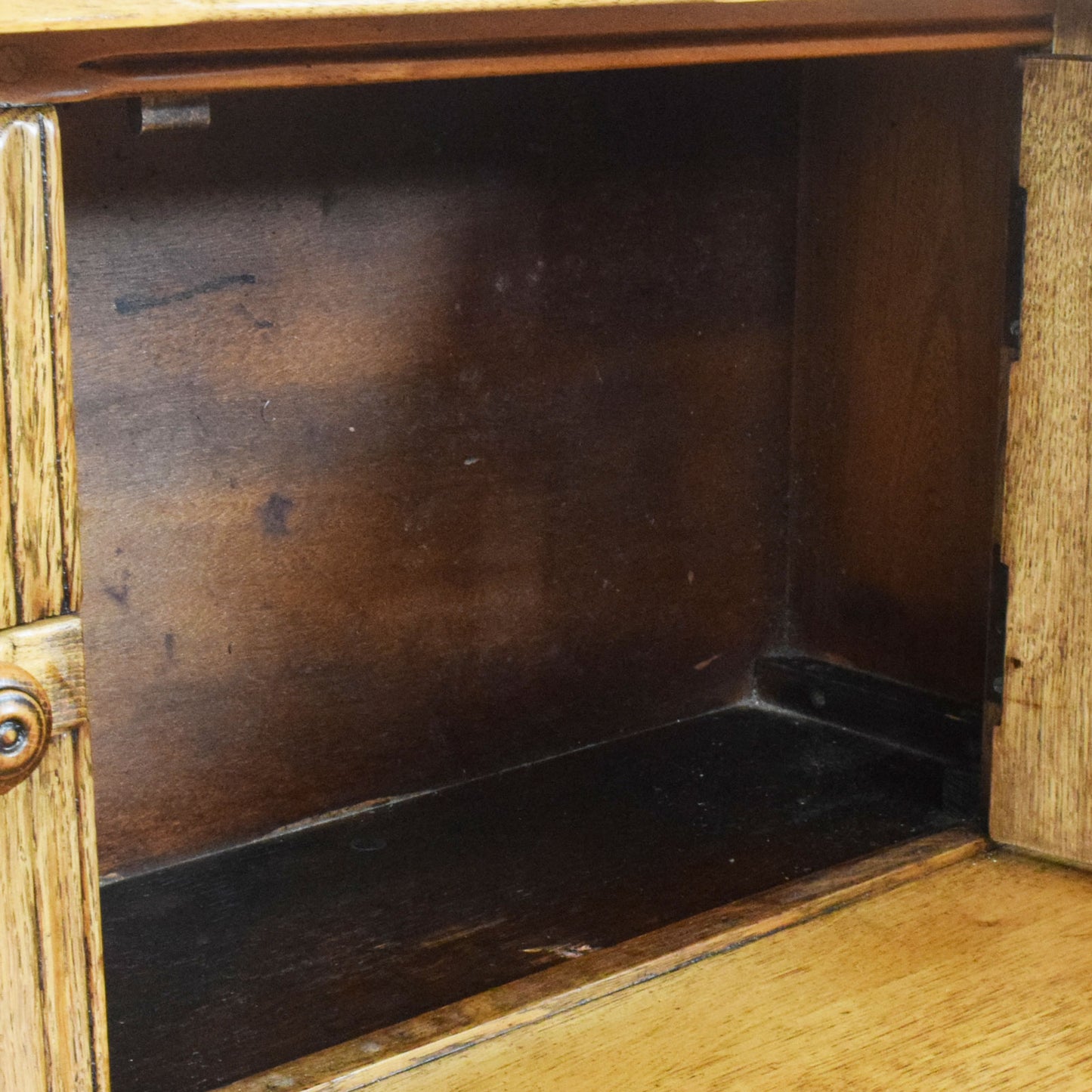 Ercol Court Cabinet