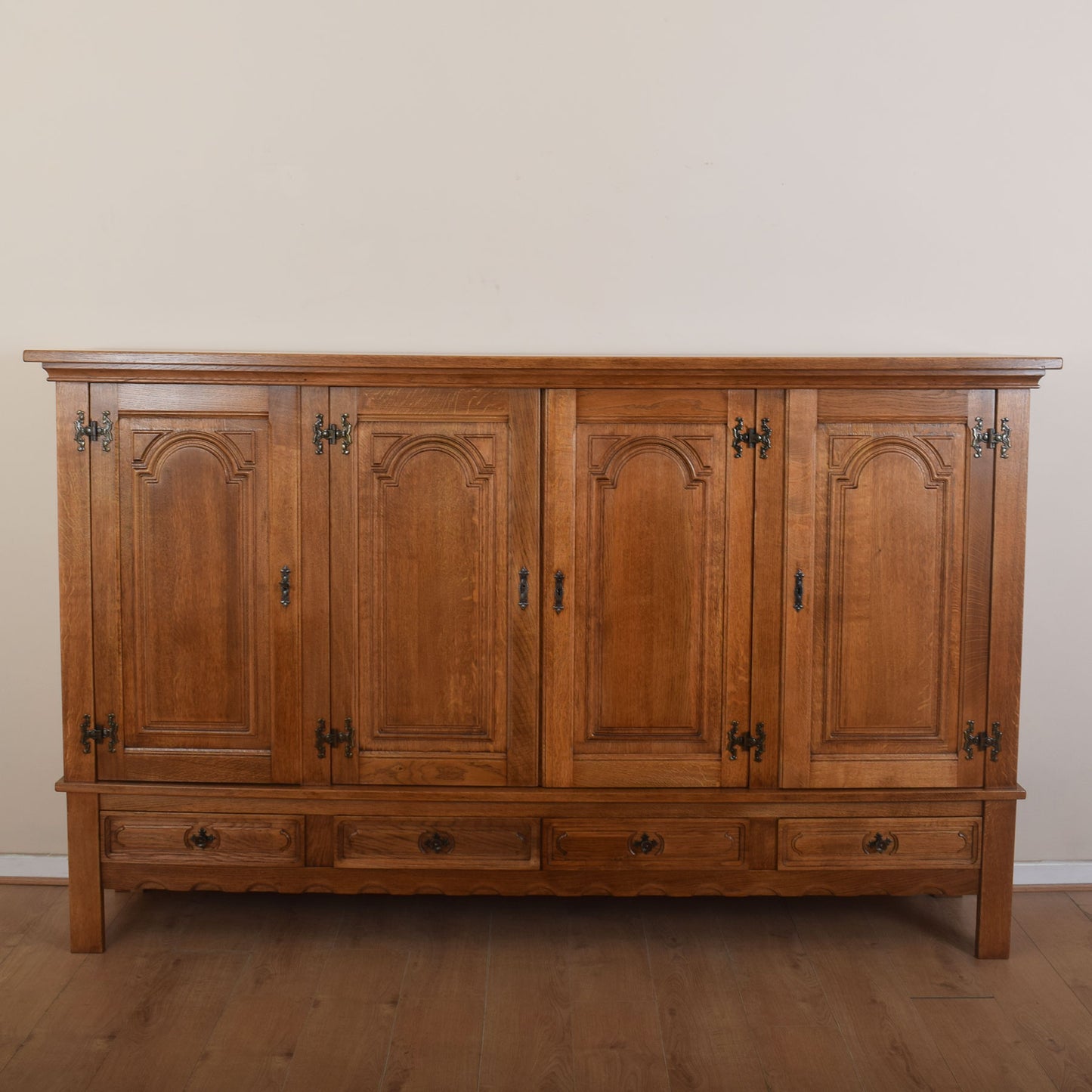 Oak Linen Cupboard