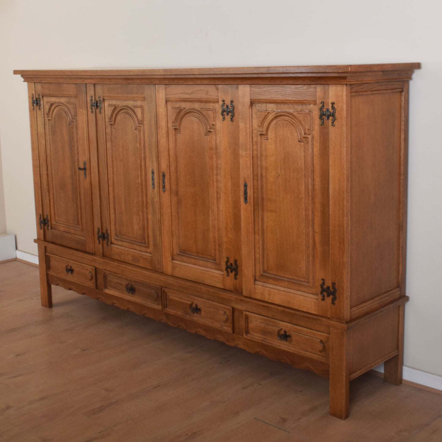 Oak Linen Cupboard