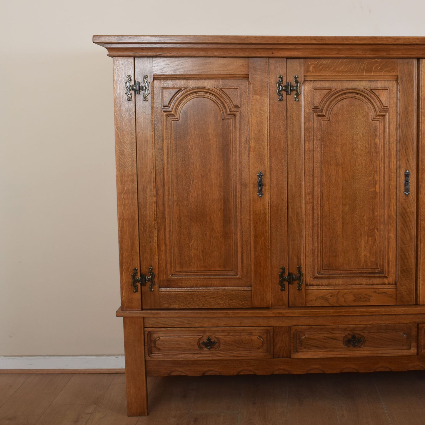 Oak Linen Cupboard