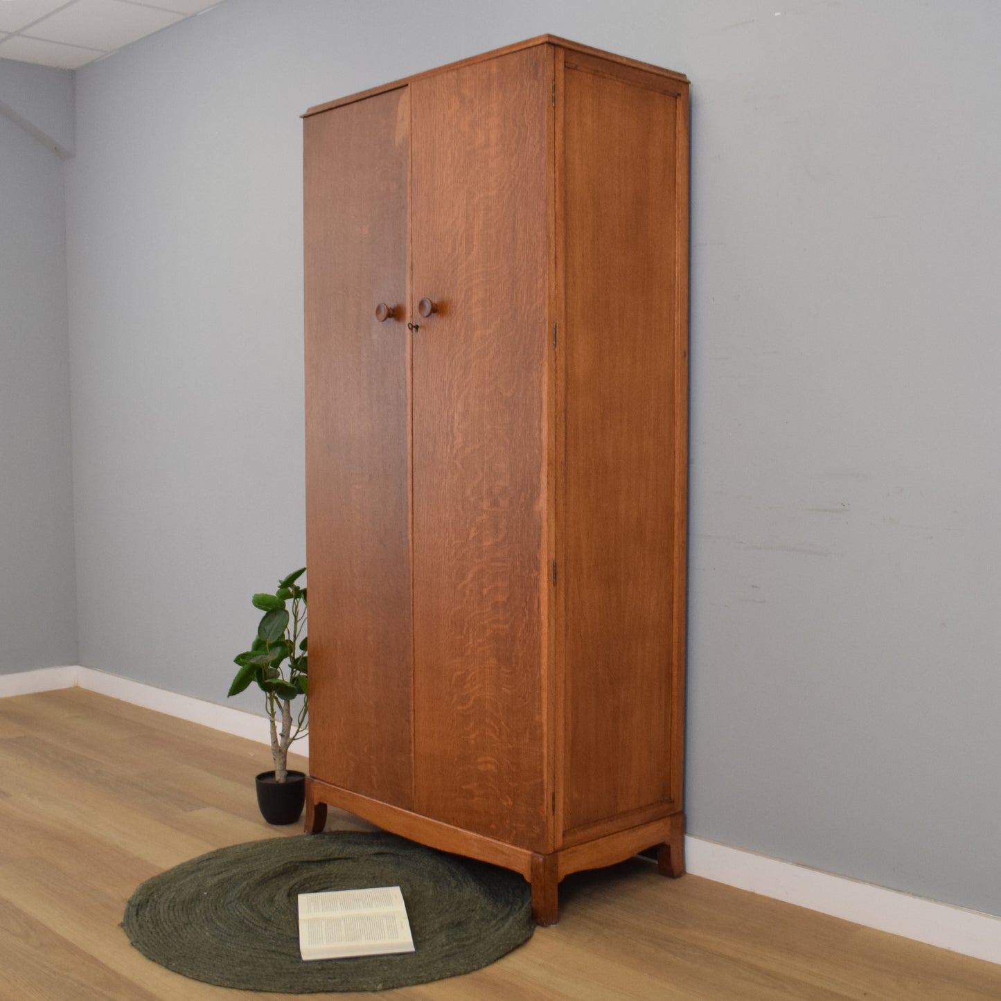 Oak Veneer Gents Wardrobe