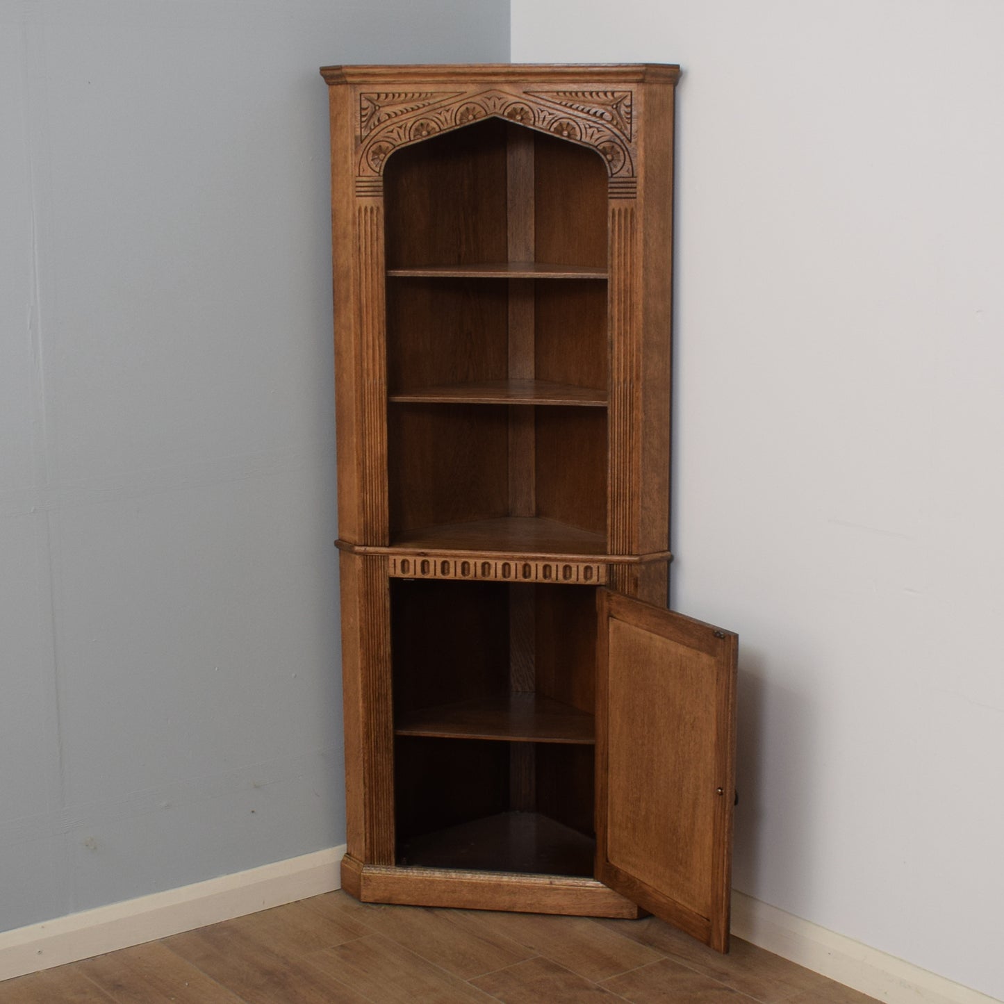 Oak Corner Unit