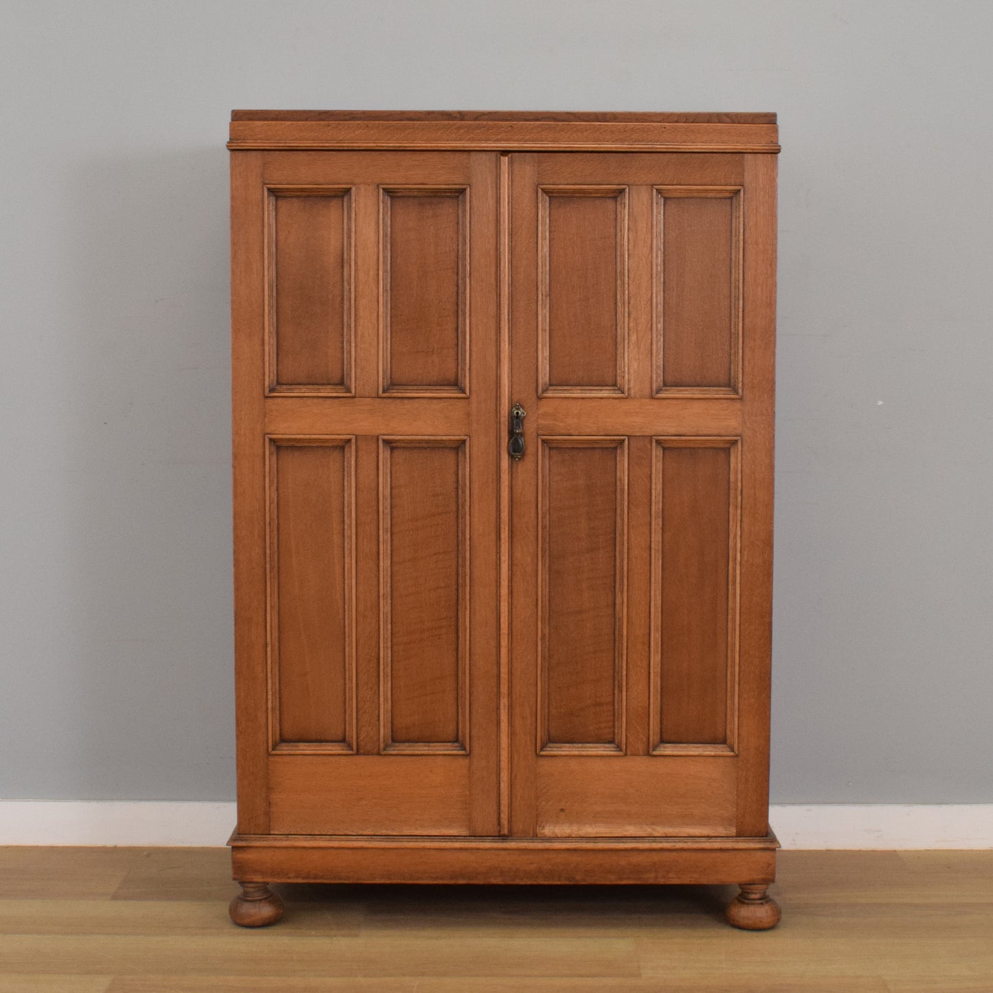 Small Oak Gents' Wardrobe