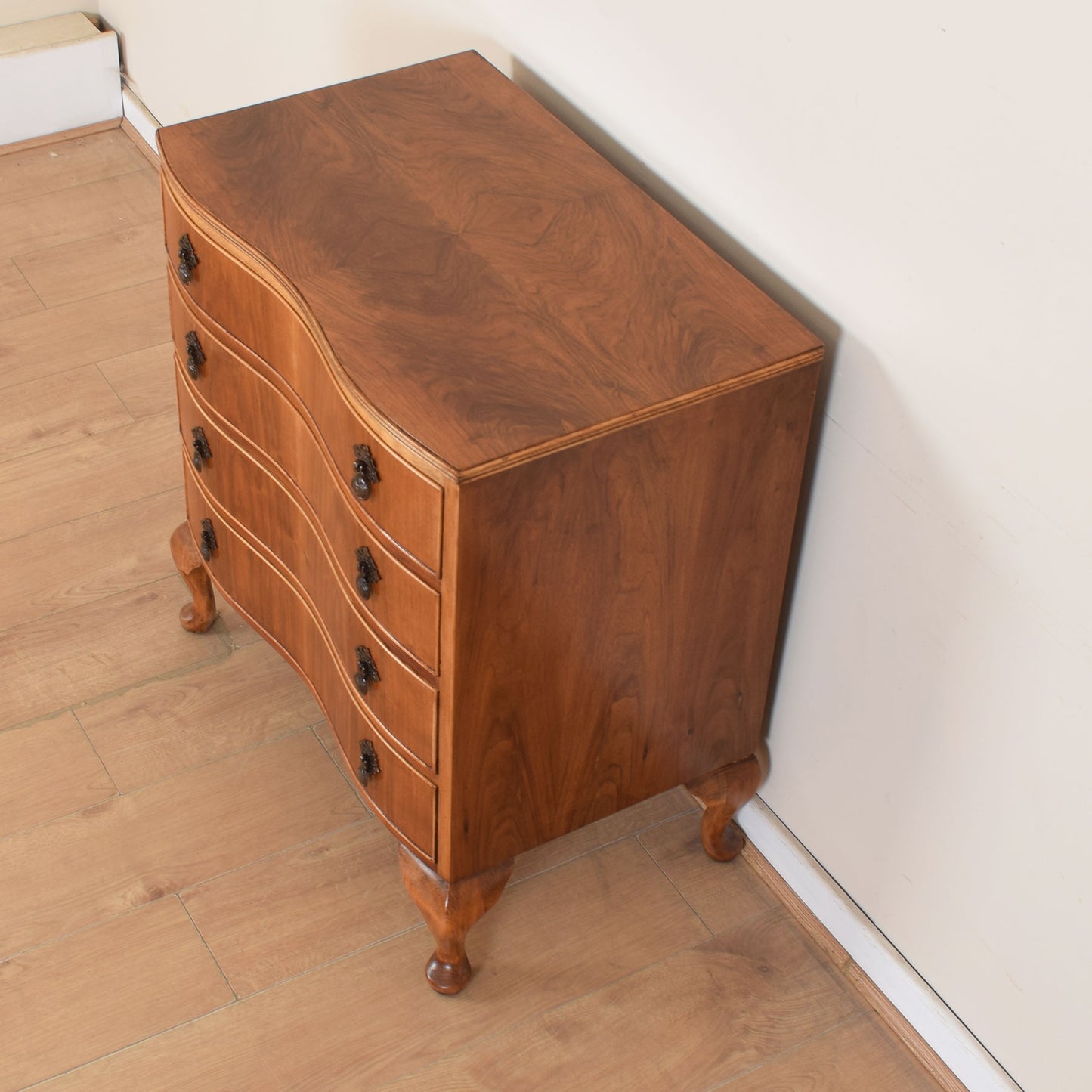 Mahogany Chest Of Drawers