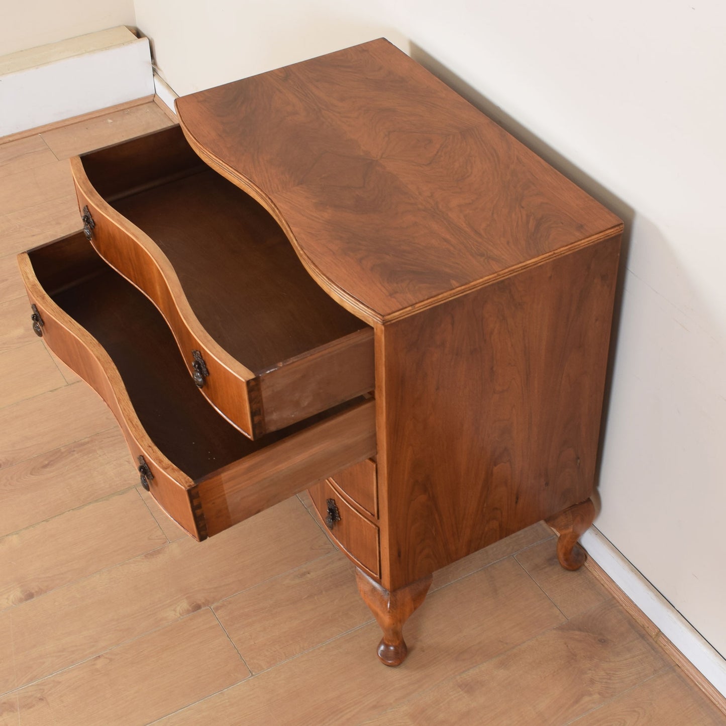 Mahogany Chest Of Drawers