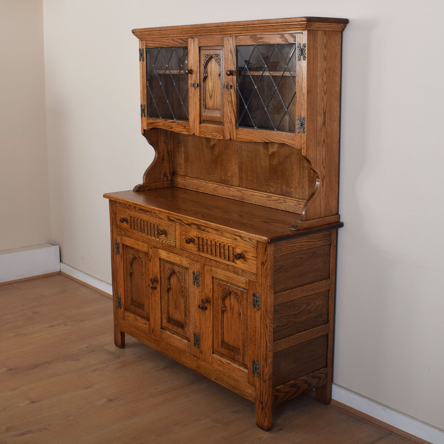 Glazed Webber Dresser