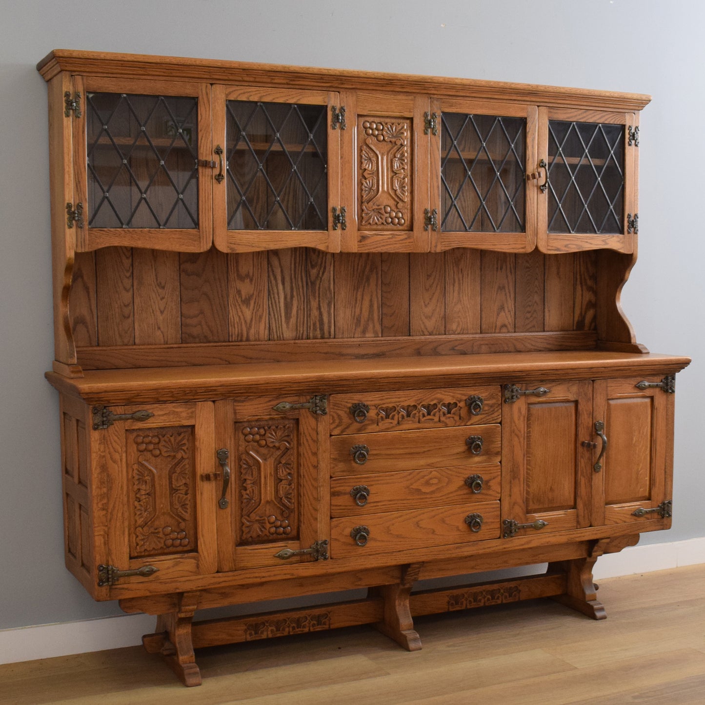 Large Oak Webber Dresser