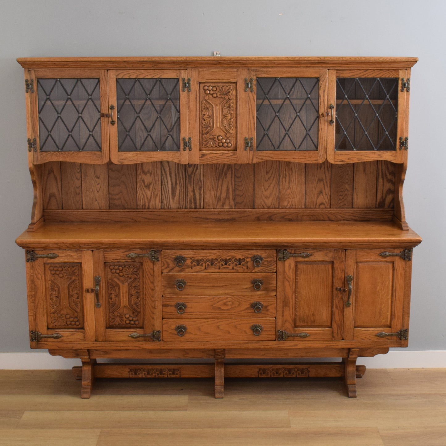 Large Oak Webber Dresser