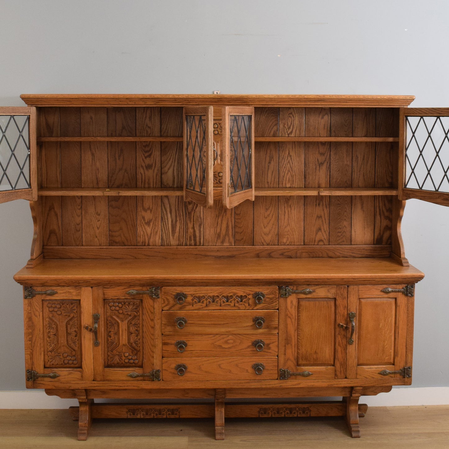 Large Oak Webber Dresser