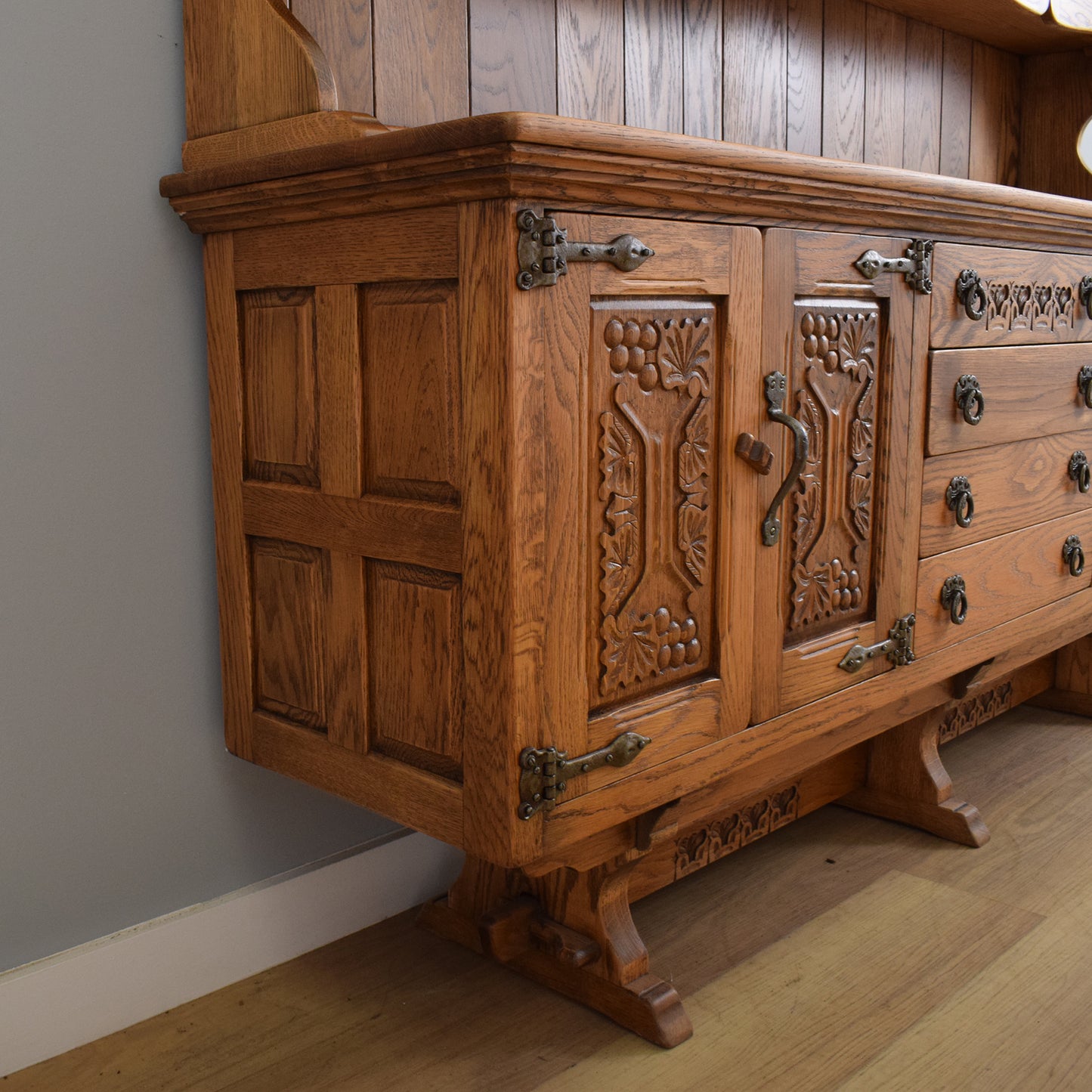 Large Oak Webber Dresser