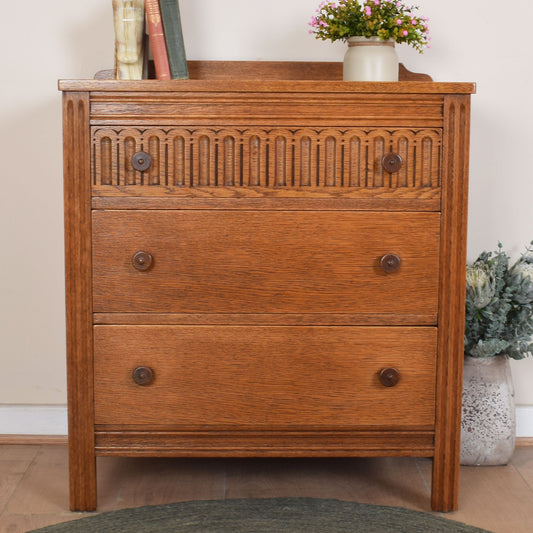 Oak Chest of Drawers