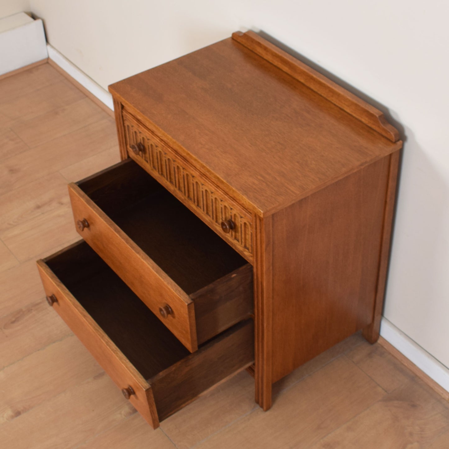 Oak Chest of Drawers