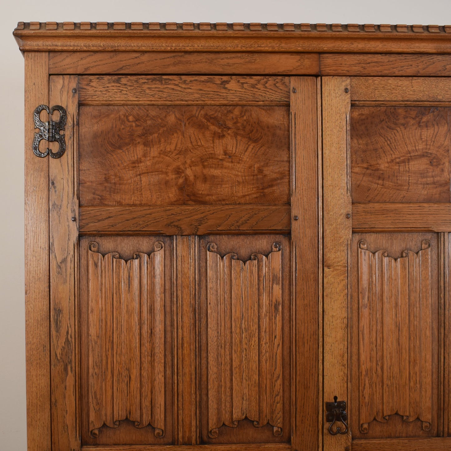 Vintage Oak Linenfold Double Wardrobe