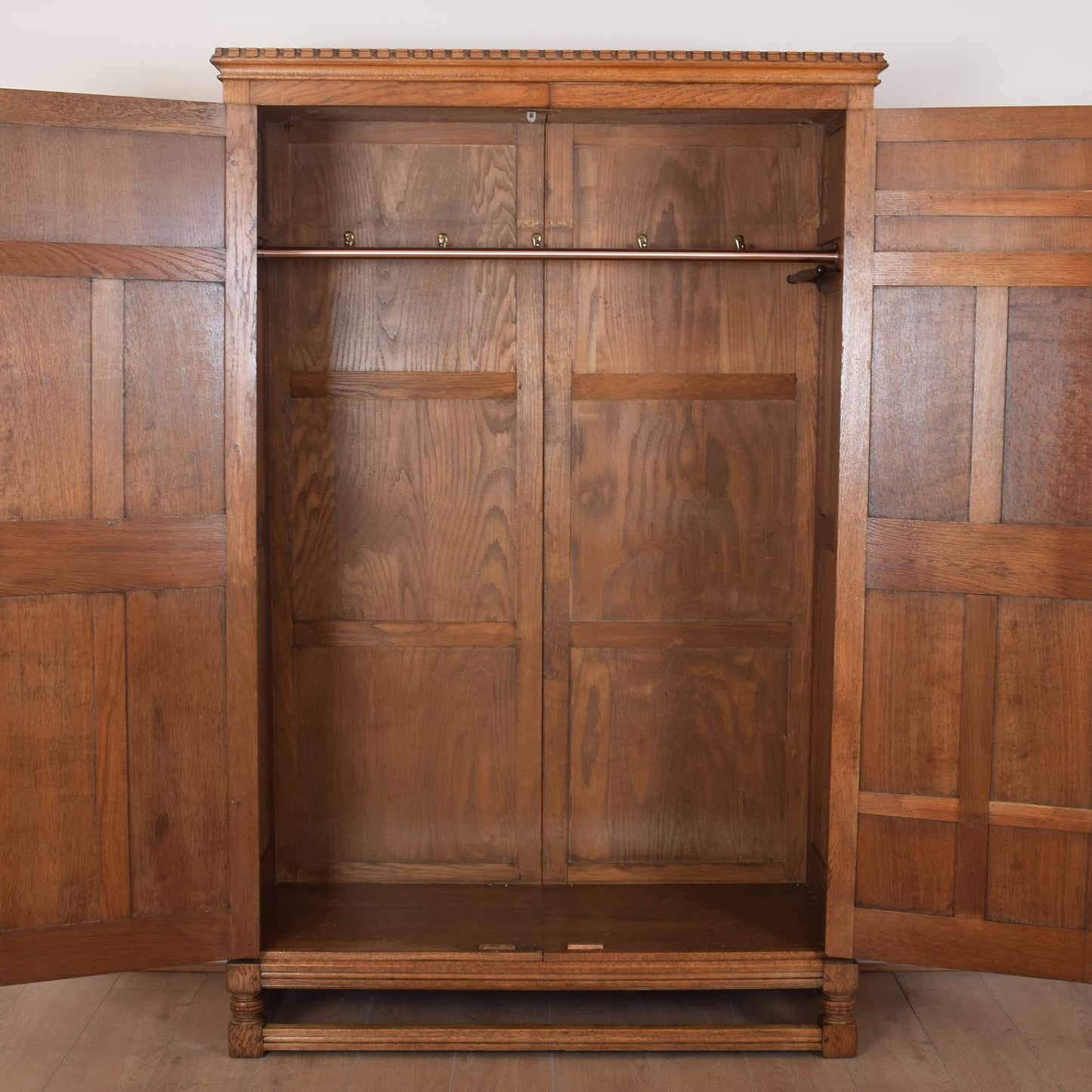 Vintage Oak Linenfold Double Wardrobe