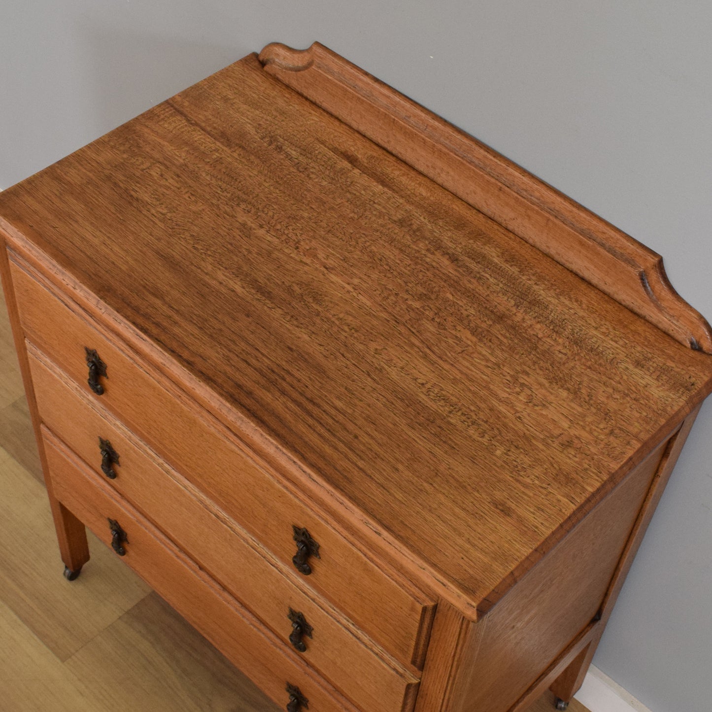 Small Oak Chest of Drawers